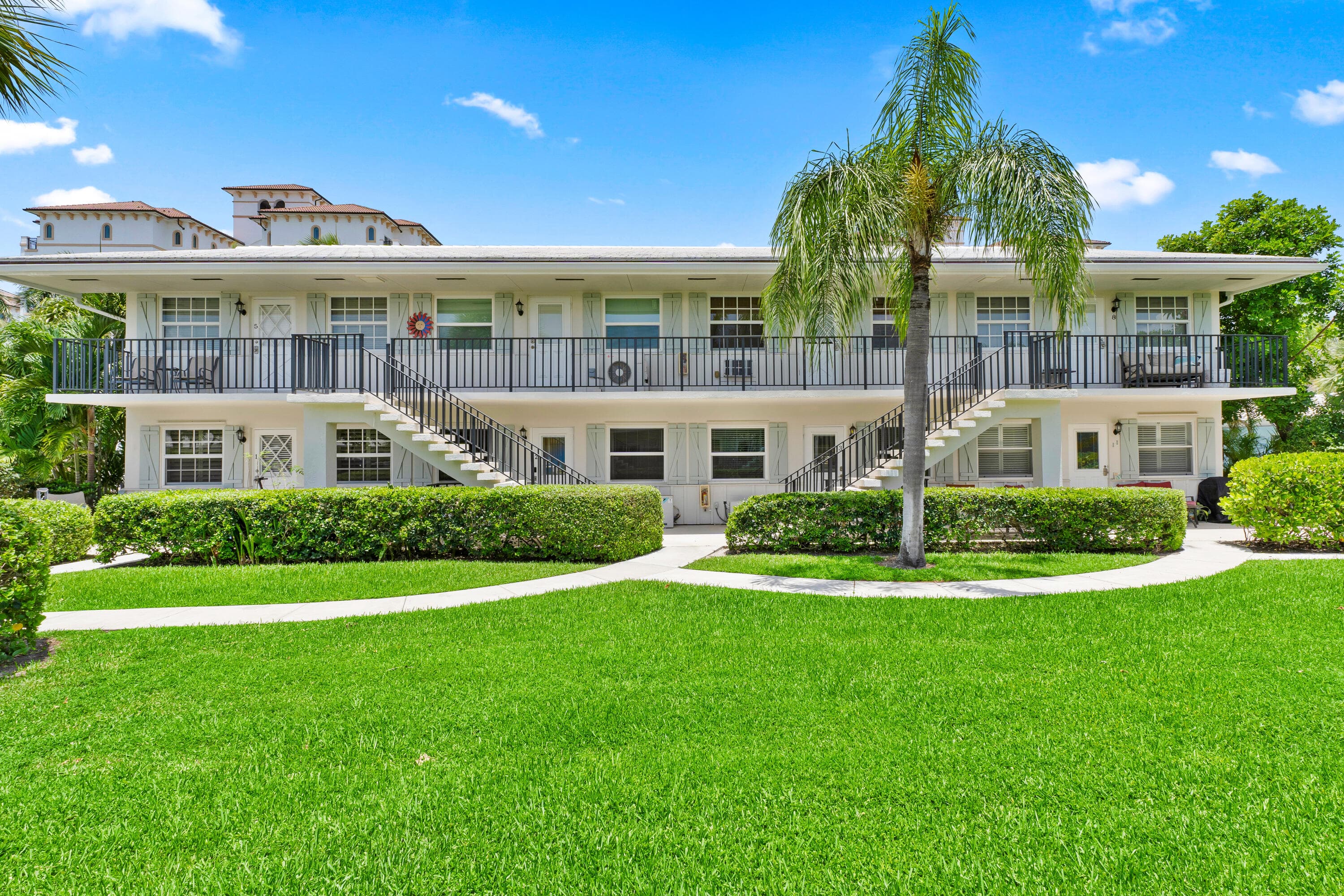 100 Bravado Lane 2, Palm Beach Shores, FL 33404 — photo 3 of 22
