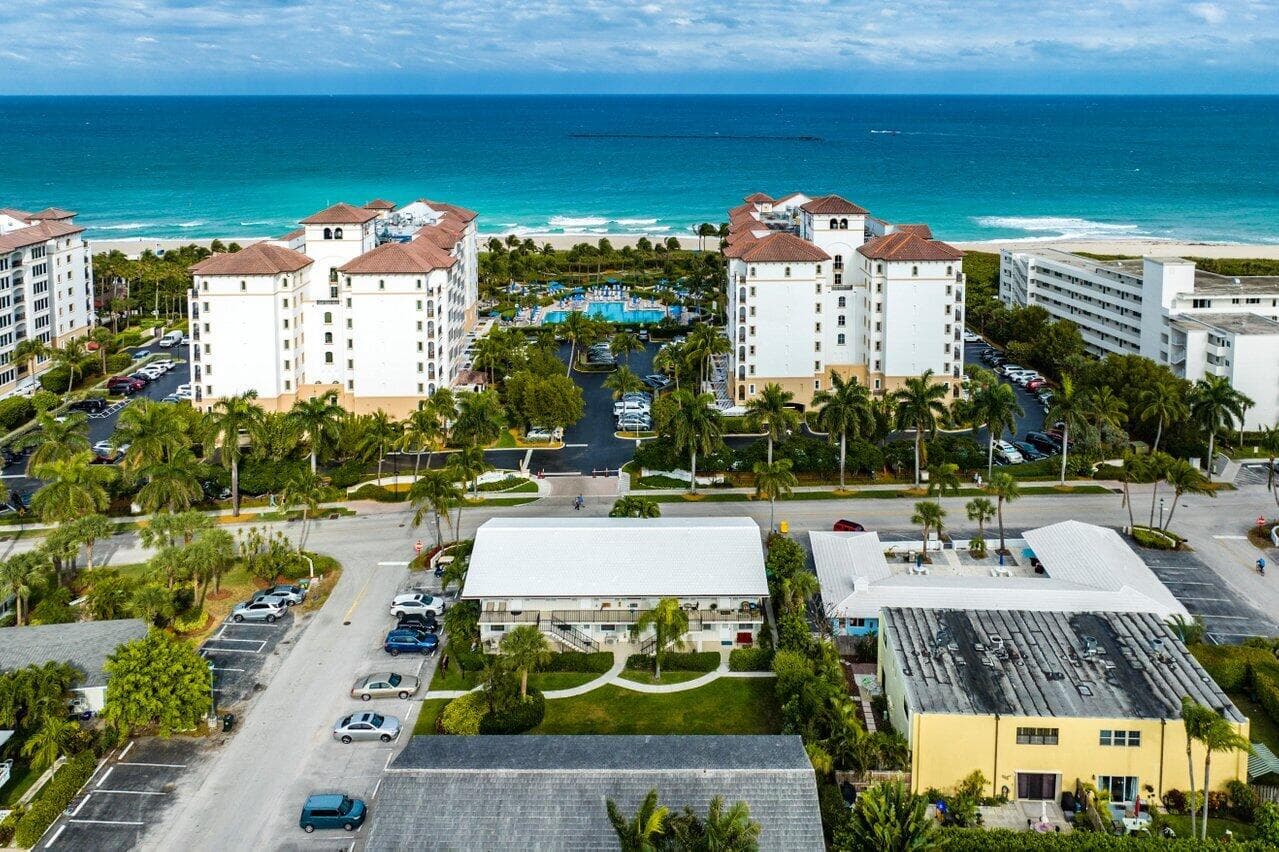 100 Bravado Lane 2, Palm Beach Shores, FL 33404 — photo 15 of 22