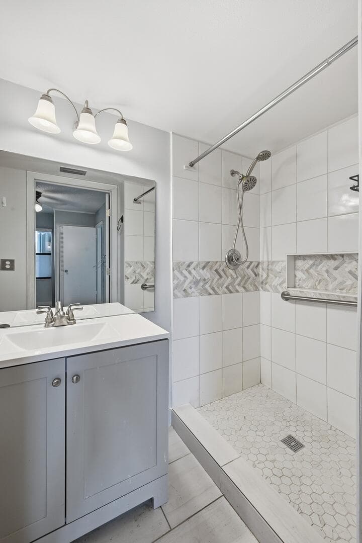 7142 Golf Colony Court 102, Lake Worth, FL 33467 — photo 17 of 24