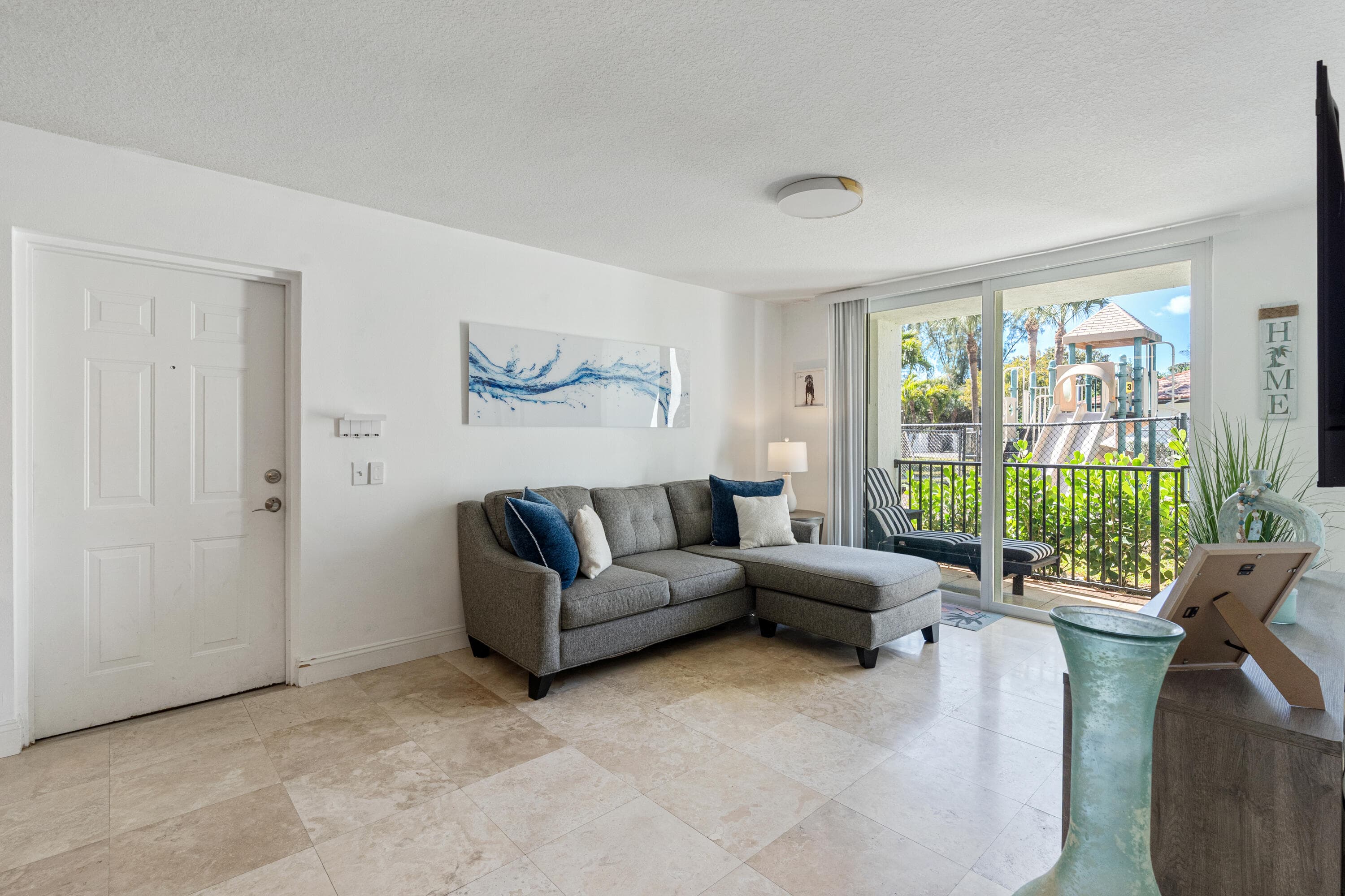 1205 Villa Circle 1205, Boynton Beach, FL 33435 — photo 4 of 24