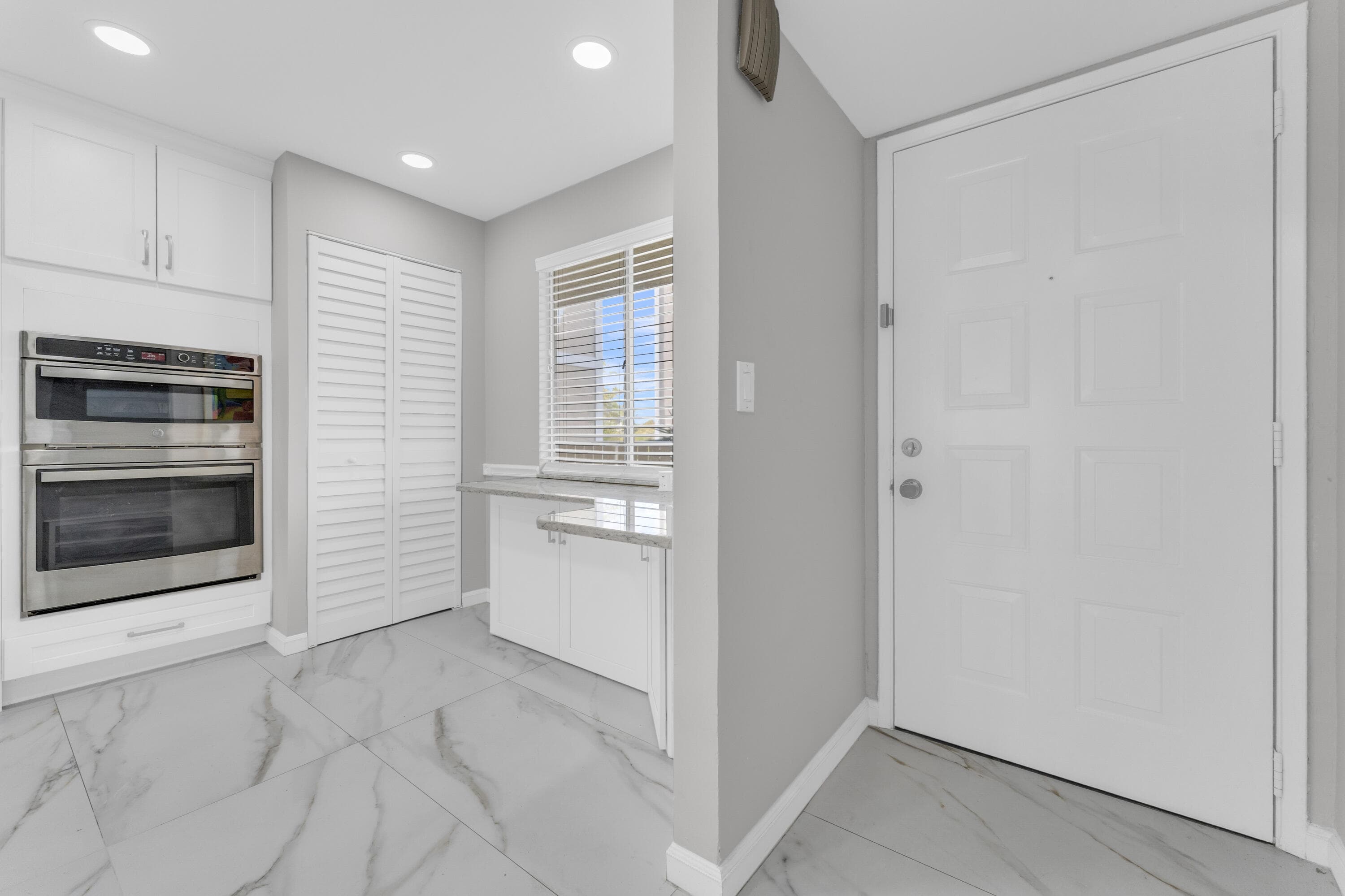 7192 Huntington Lane 307, Delray Beach, FL 33446 — photo 11 of 86
