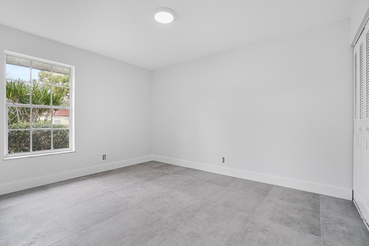 737 Nantucket Circle B, Lake Worth, FL 33467 — photo 14 of 29