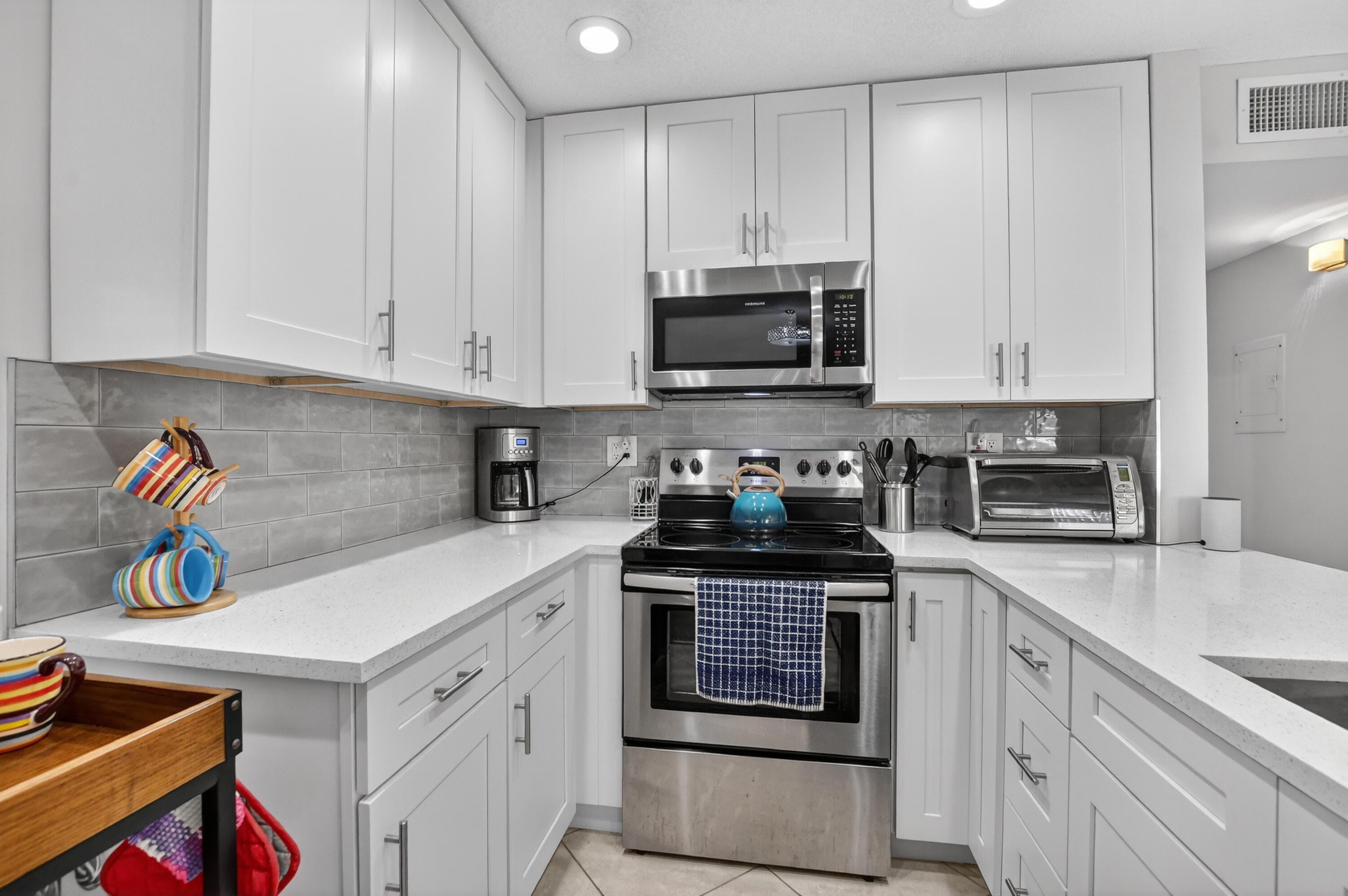 805 Flanders Q 805, Delray Beach, FL 33484 — photo 11 of 41
