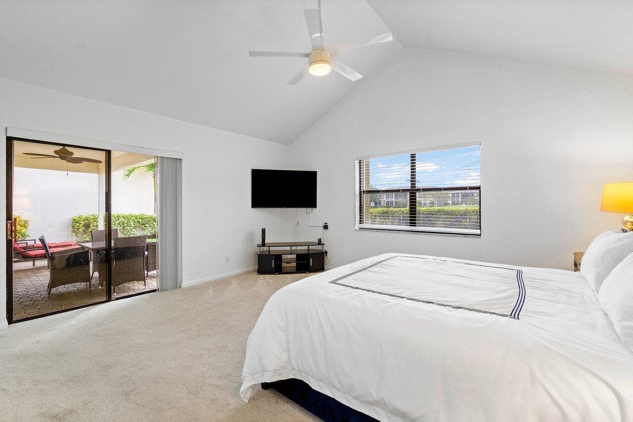 5236 Via De Amalfi Drive, Boca Raton, FL 33496 — photo 11 of 76