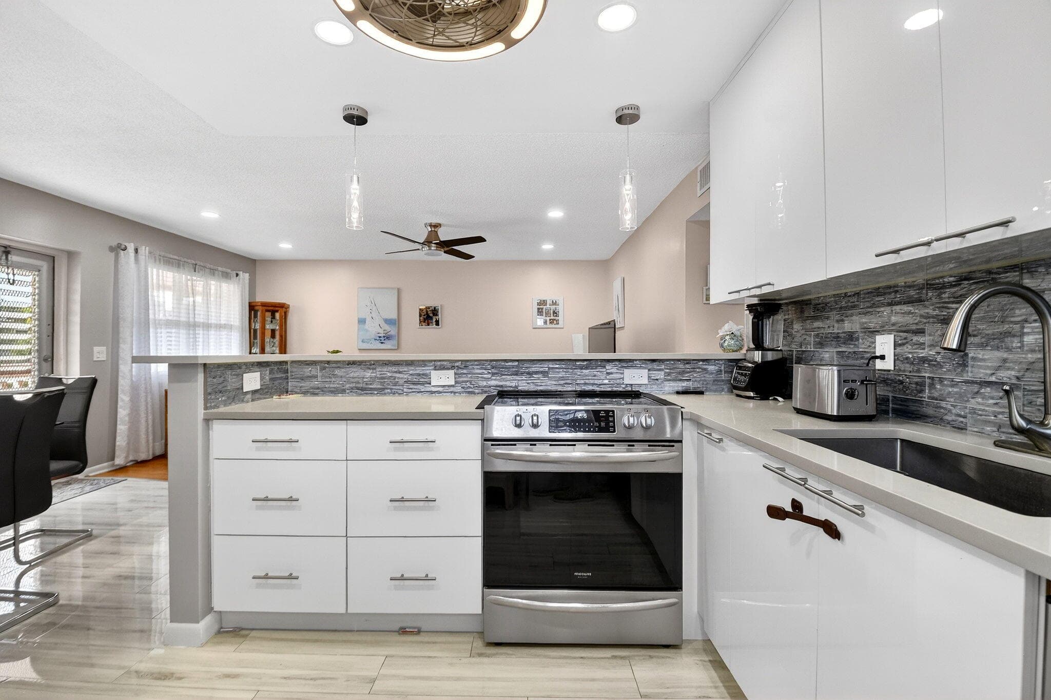 209 Somerset K, West Palm Beach, FL 33417 — photo 9 of 55