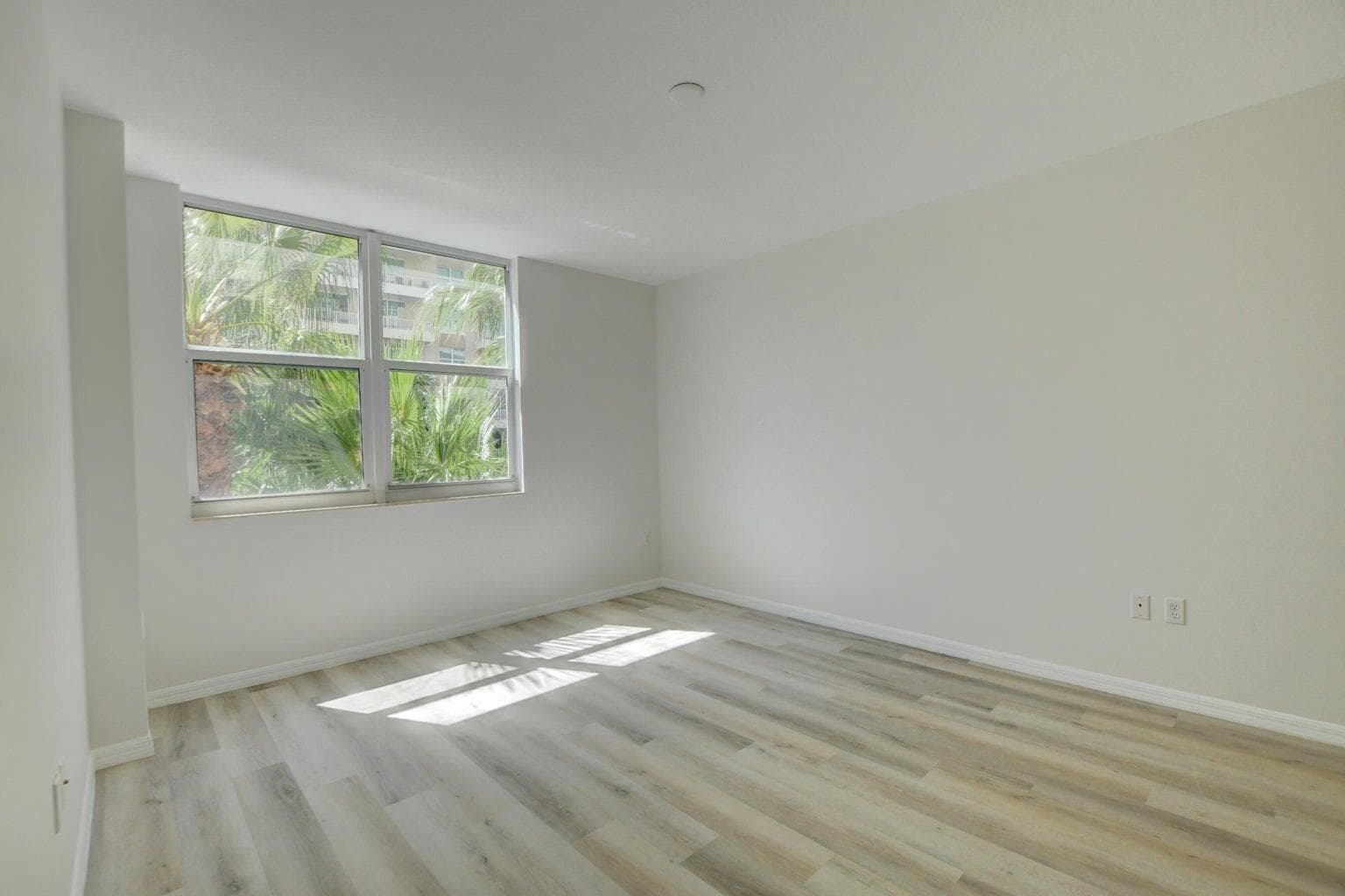 700 E Boynton Beach Boulevard 403, Boynton Beach, FL 33435 — photo 16 of 25