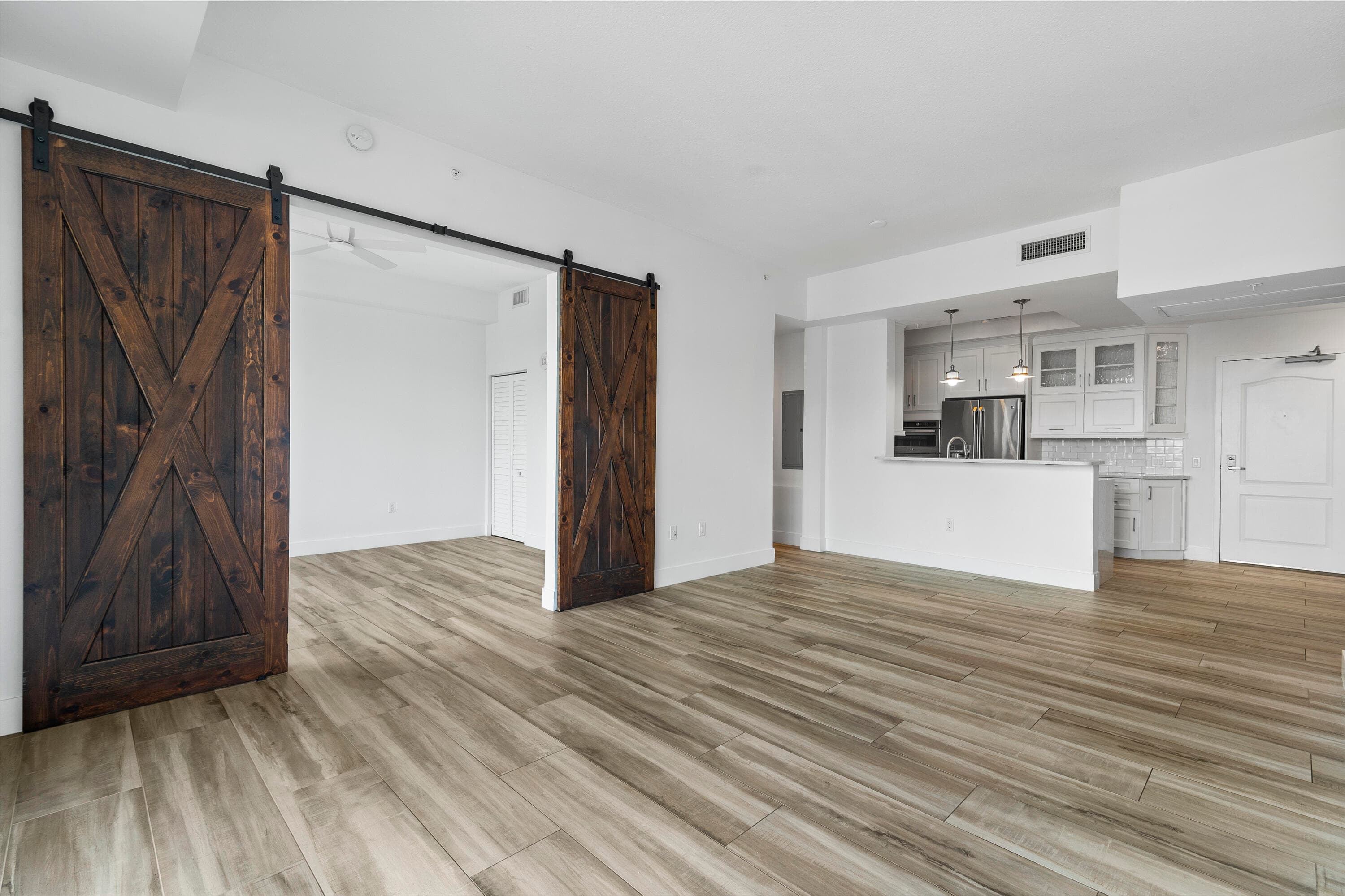 410 Evernia Street 807, West Palm Beach, FL 33401 — photo 12 of 29