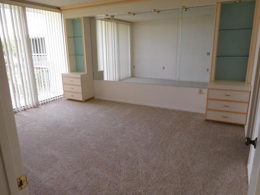 2601 Village Boulevard 406, West Palm Beach, FL 33409 — photo 4 of 13