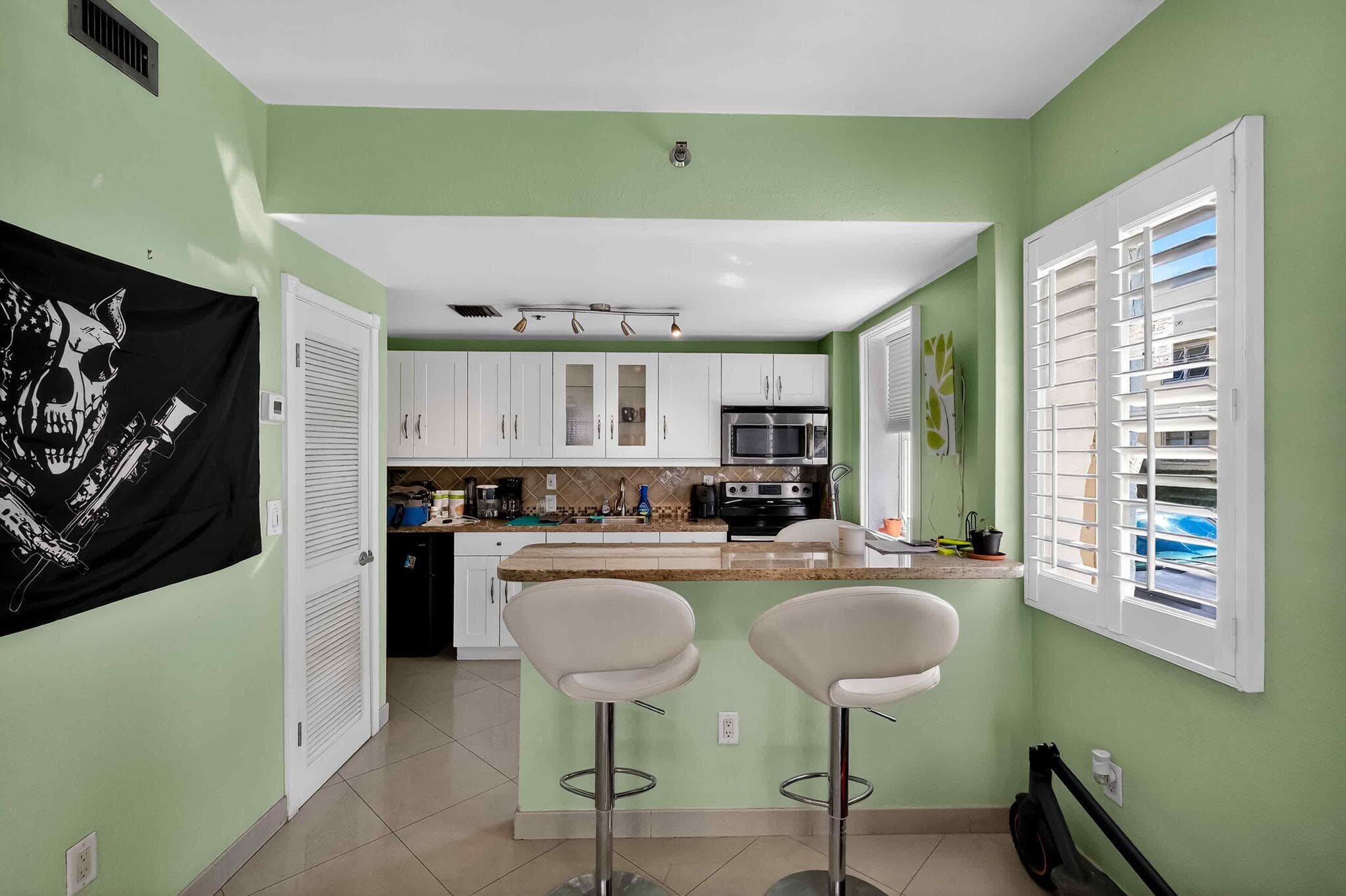 802 Euclid Avenue 104, Miami Beach, FL 33139 — photo 12 of 26