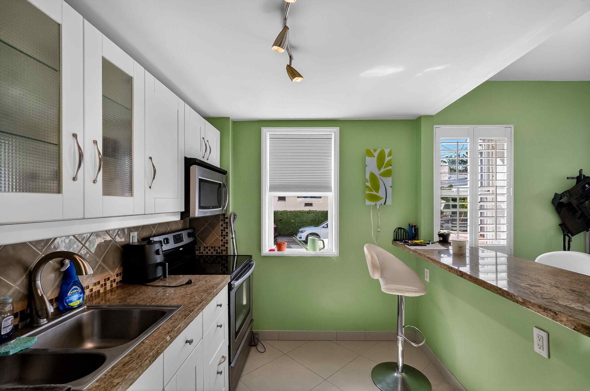 802 Euclid Avenue 104, Miami Beach, FL 33139 — photo 19 of 26