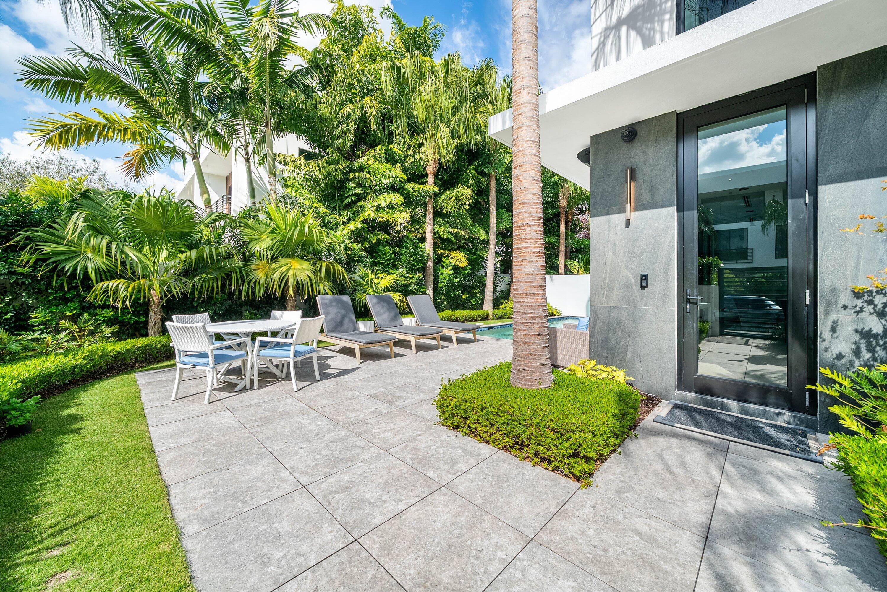 927 Witherspoon Lane, Delray Beach, FL 33483 — photo 45 of 71