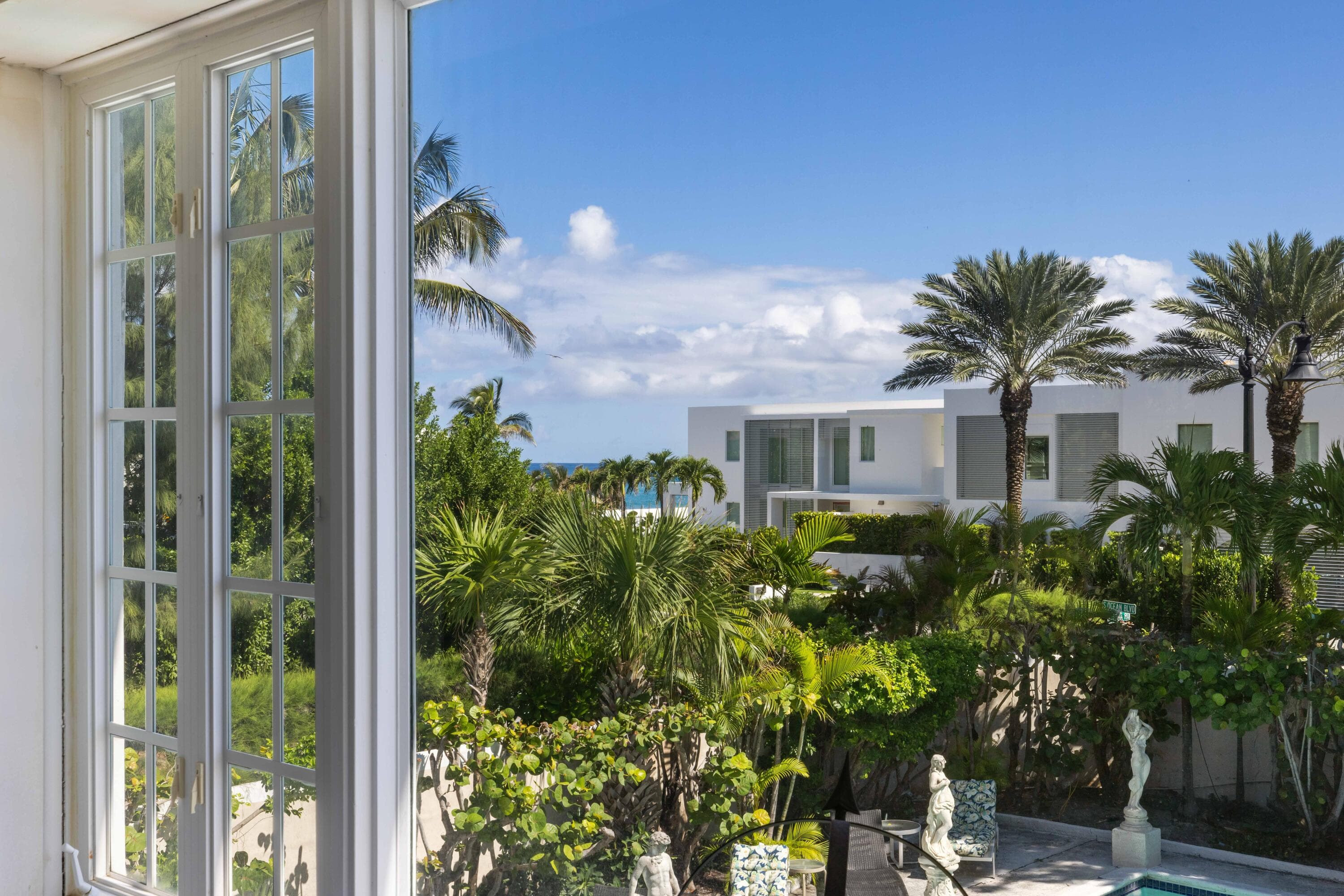 1048 S Ocean Boulevard, Palm Beach, FL 33480 — photo 5 of 7