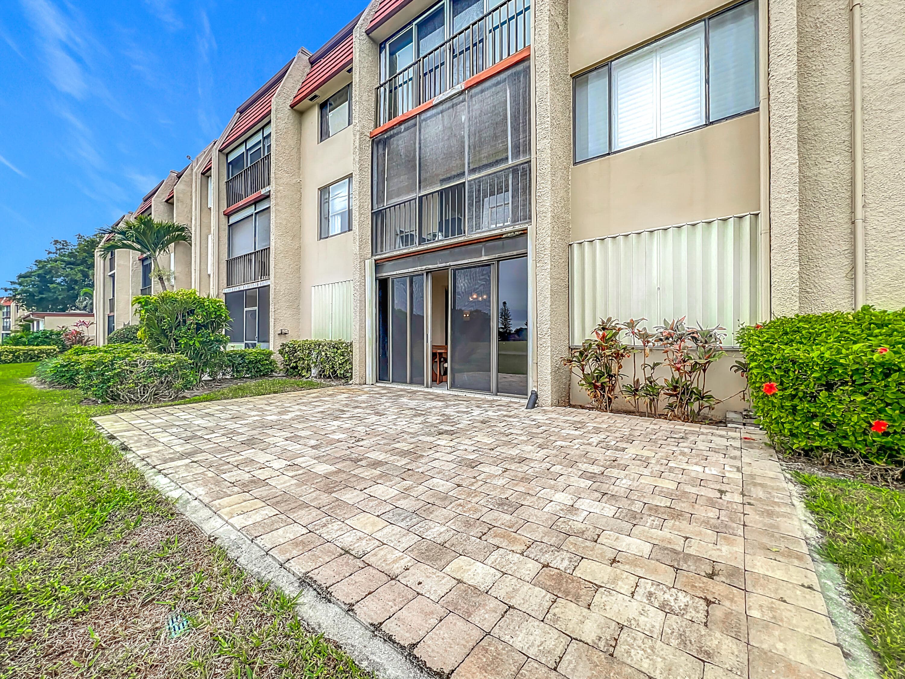 4545 Luxemburg Court 103, Lake Worth, FL 33467 — photo 18 of 39