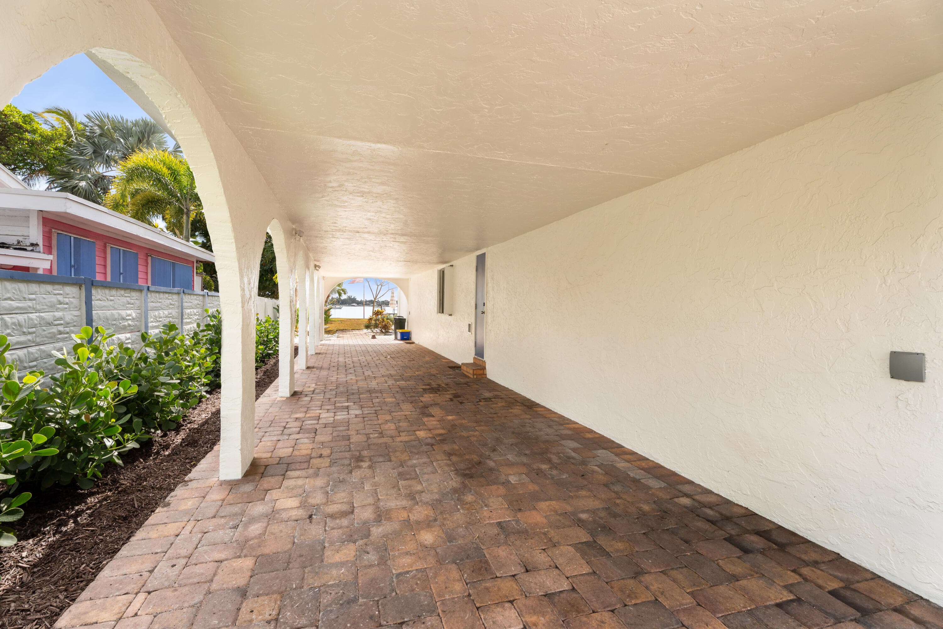 114 S Lake Drive, Lantana, FL 33462 — photo 13 of 44