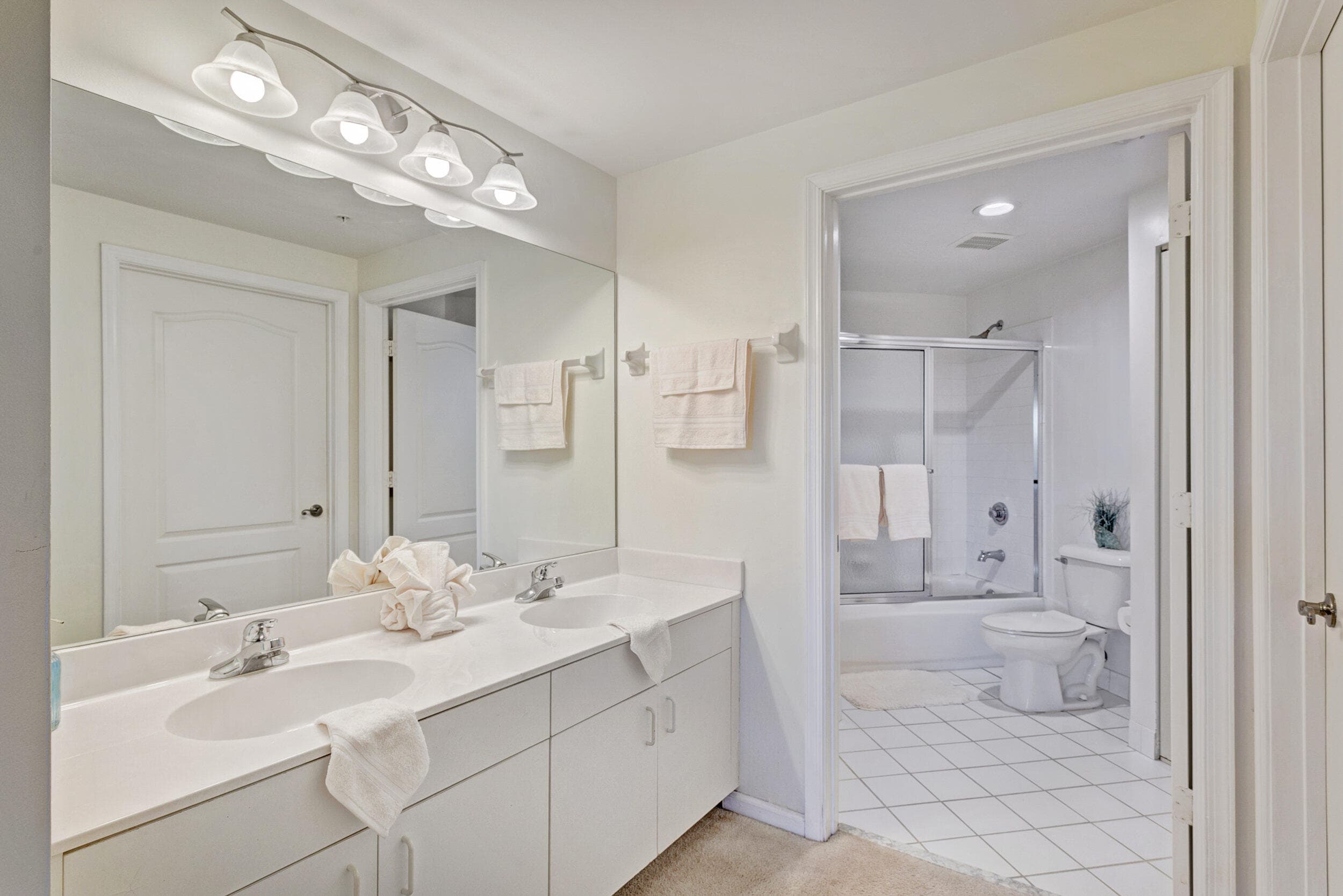 500 Uno Lago Drive 402, Juno Beach, FL 33408 — photo 22 of 36