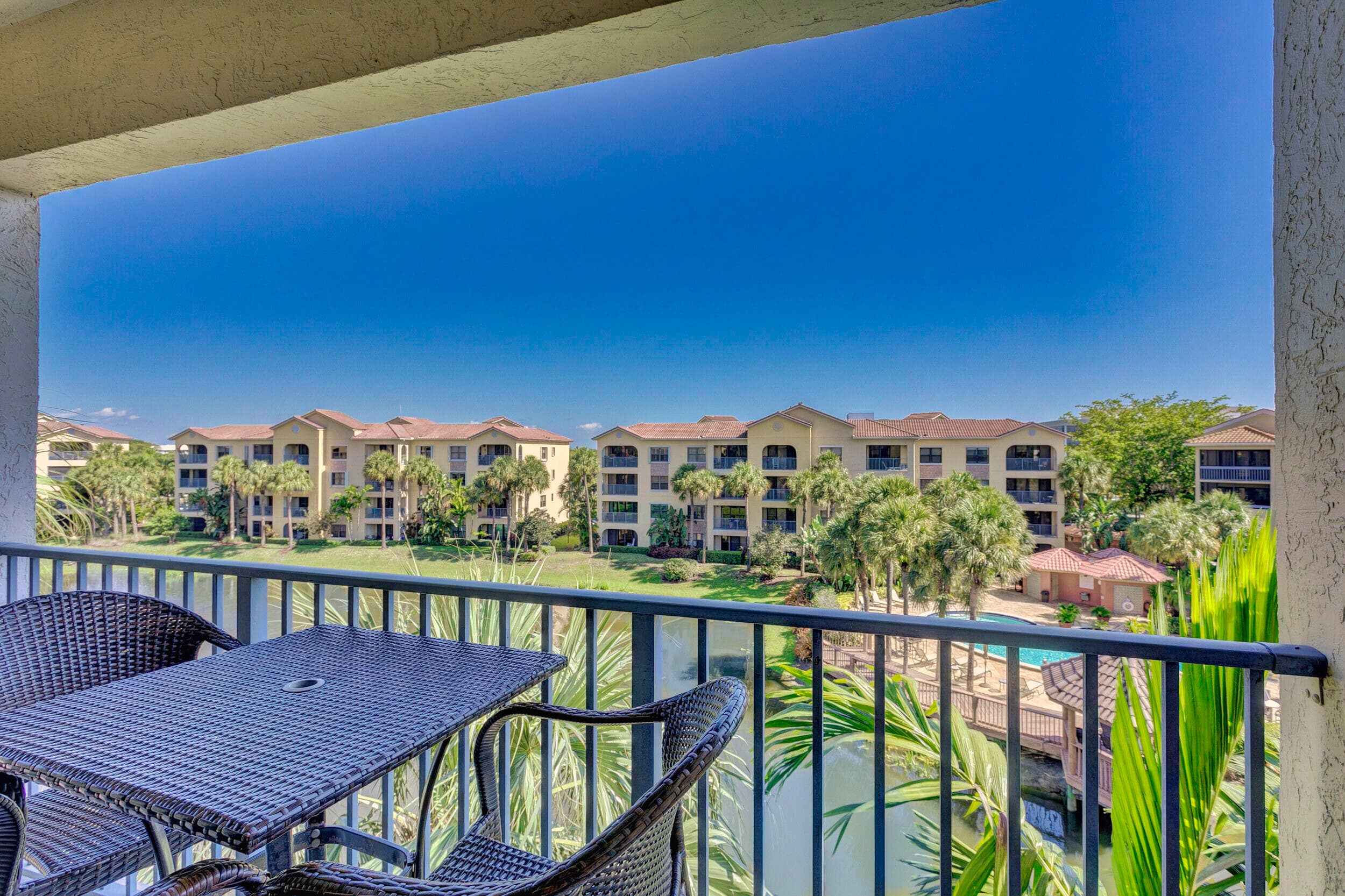 500 Uno Lago Drive 402, Juno Beach, FL 33408 — photo 29 of 36