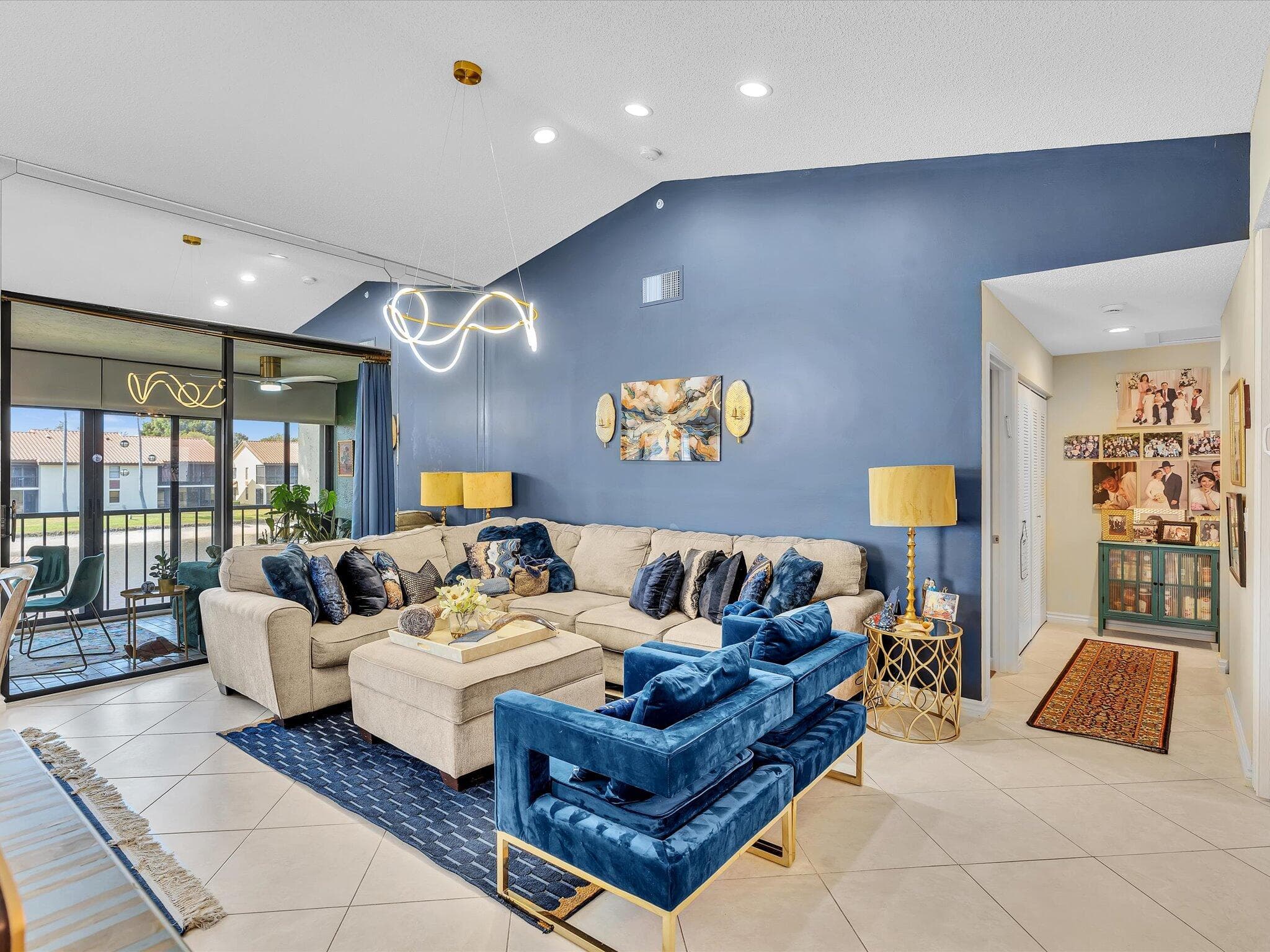 10215 N Circle Lake Drive 201, Boynton Beach, FL 33437 — photo 1 of 48