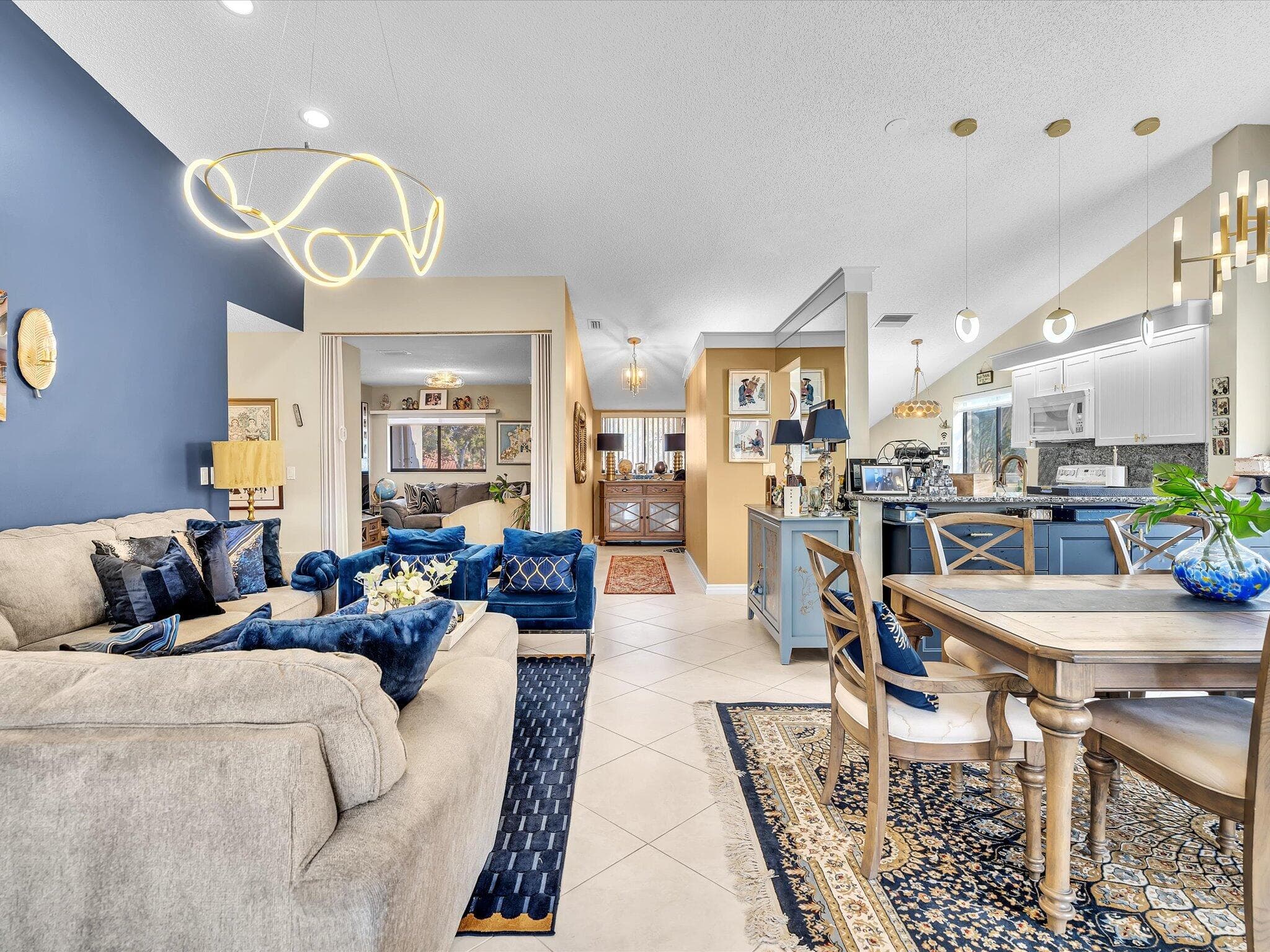 10215 N Circle Lake Drive 201, Boynton Beach, FL 33437 — photo 11 of 48