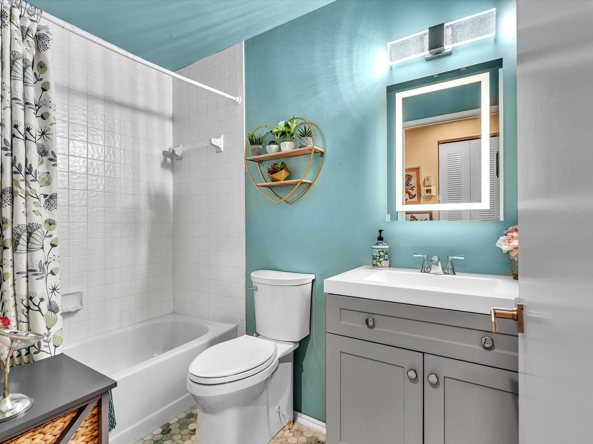 10215 N Circle Lake Drive 201, Boynton Beach, FL 33437 — photo 18 of 48