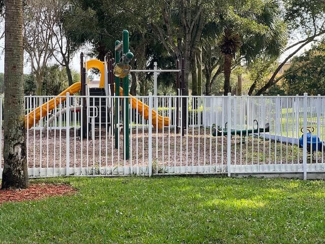 5845 Gypsum Place, West Palm Beach, FL 33413 — photo 22 of 23
