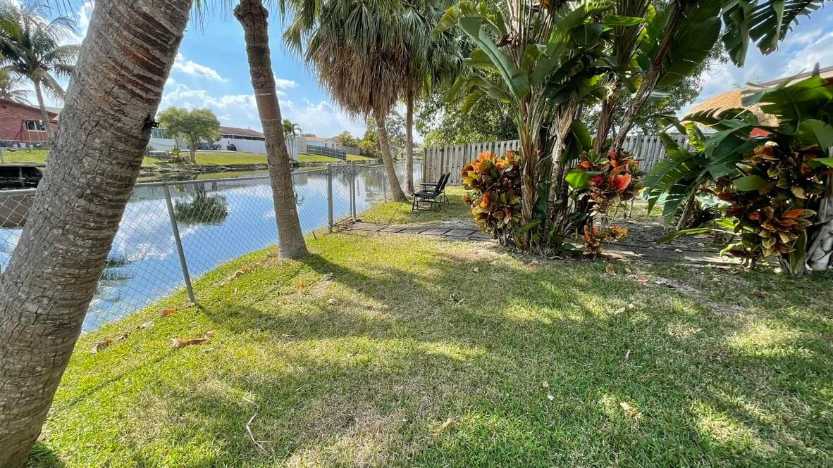 9282 NW 24th Place, Sunrise, FL 33322 — photo 9 of 47