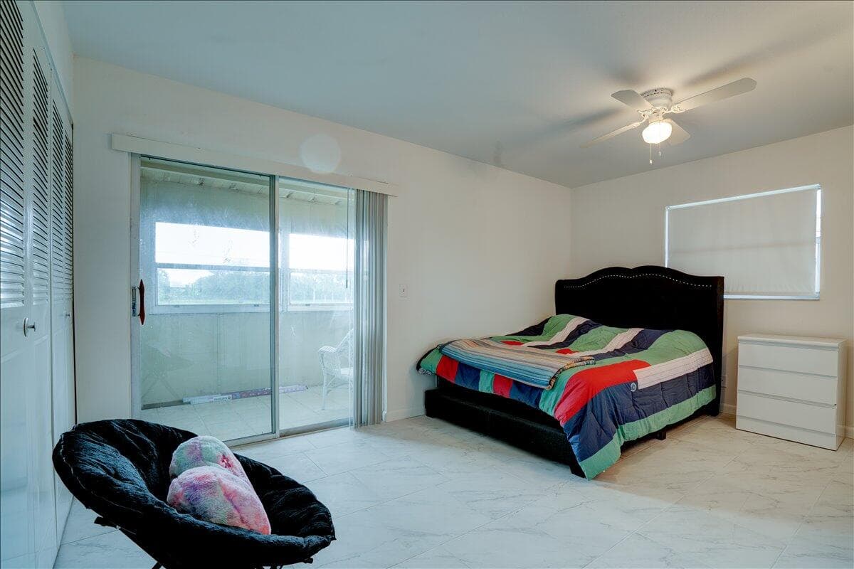 222 Saxony E 222, Delray Beach, FL 33446 — photo 14 of 17