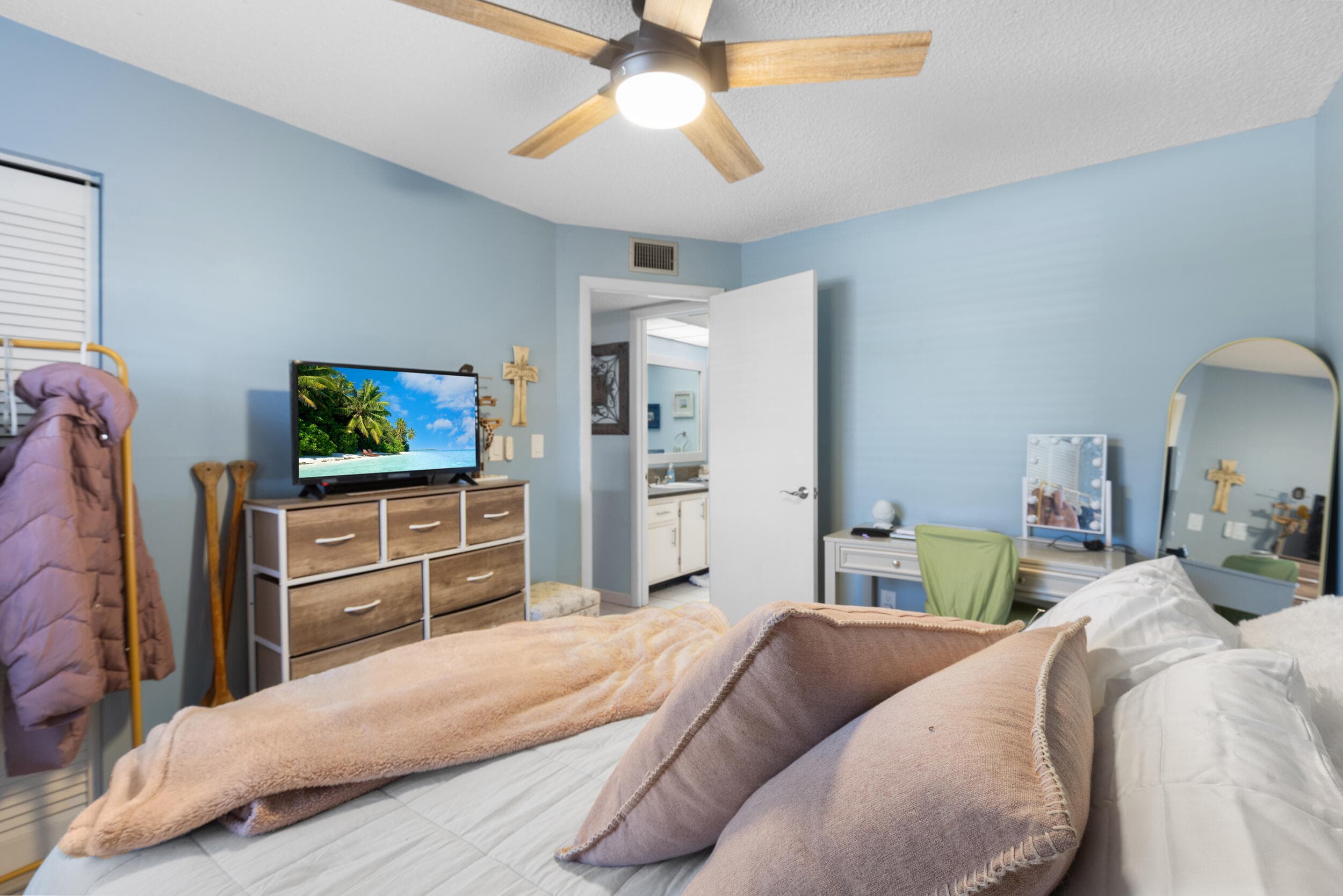 1270 SE Parkview Place B5, Stuart, FL 34994 — photo 4 of 38