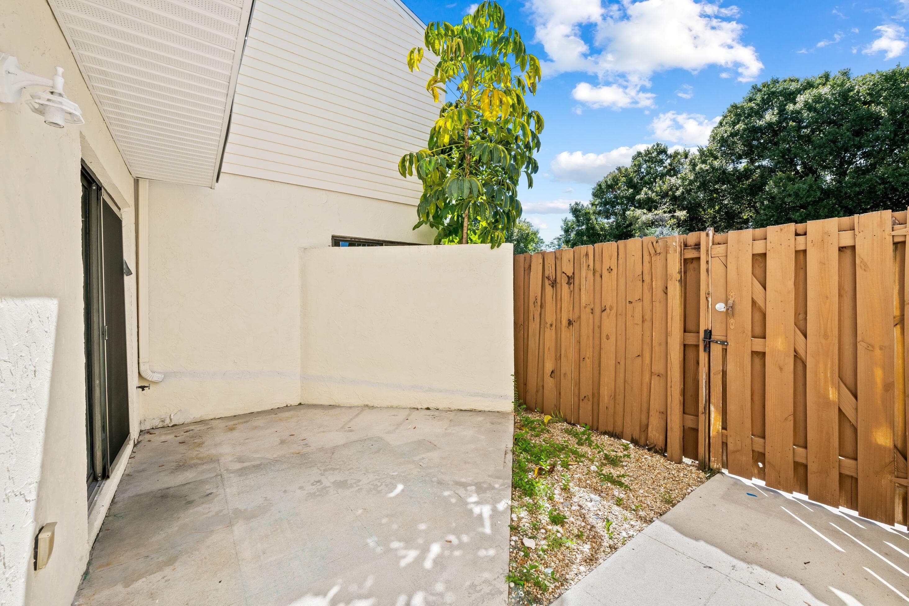 631 Executive Center Drive K104, West Palm Beach, FL 33401 — photo 13 of 14