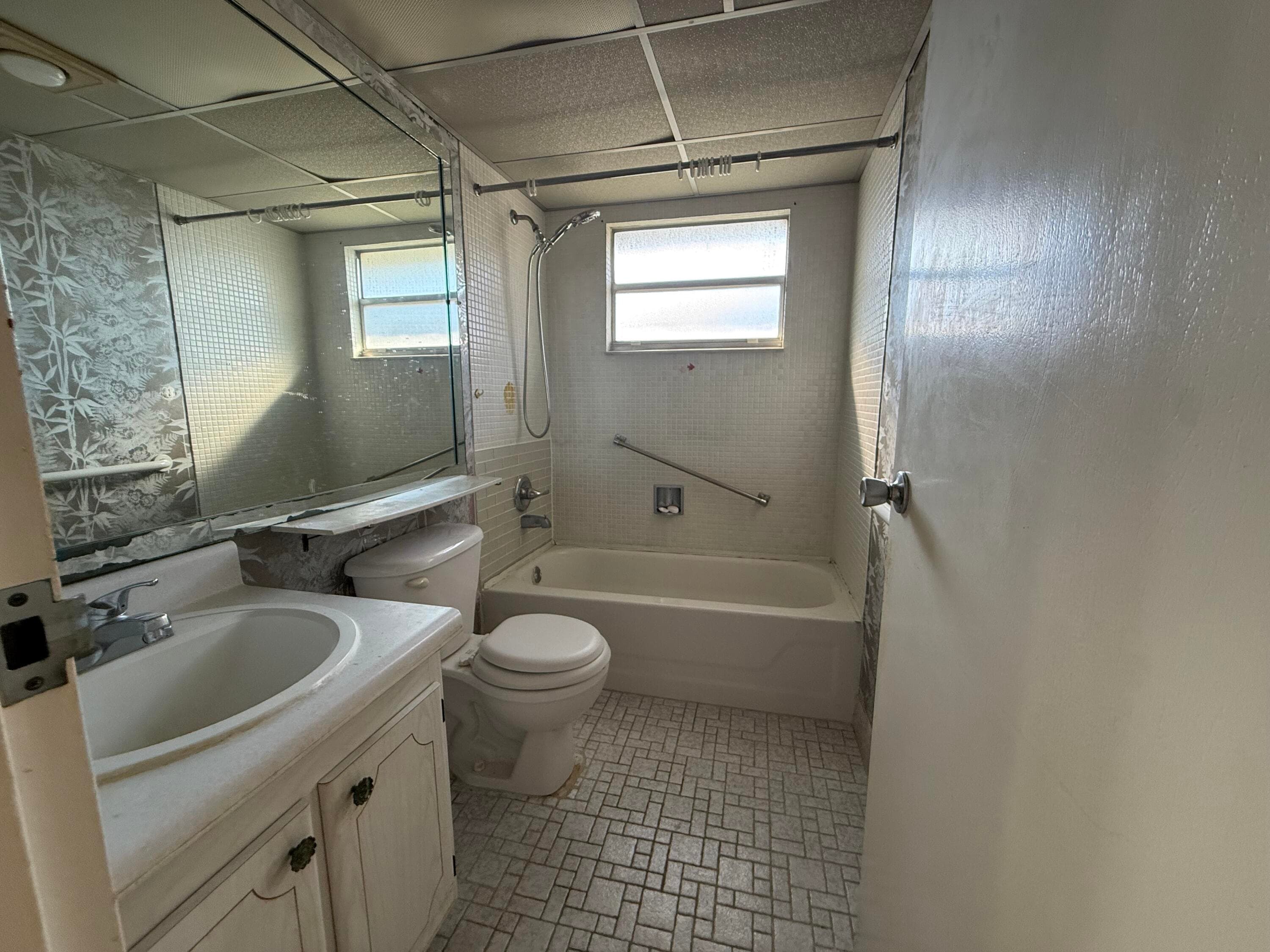 137 Monaco C, Delray Beach, FL 33446 — photo 8 of 10