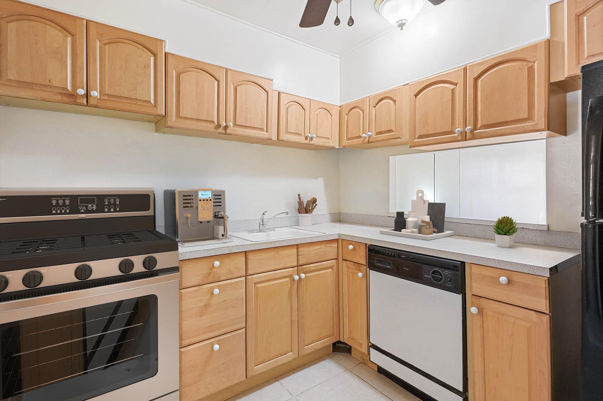 12013 Greenway Cir S 110, Royal Palm Beach, FL 33411 — photo 4 of 42