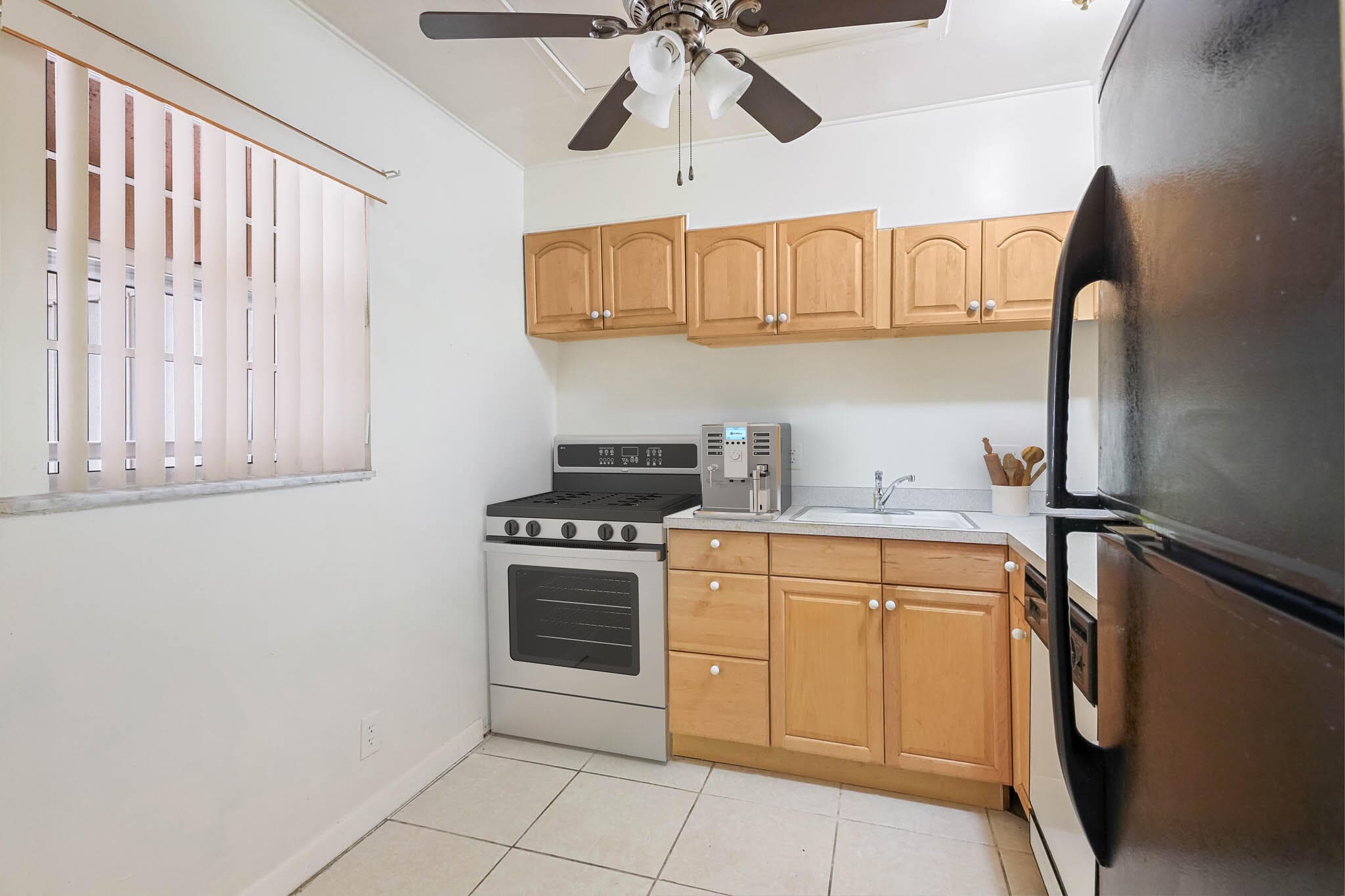 12013 Greenway Cir S 110, Royal Palm Beach, FL 33411 — photo 9 of 42