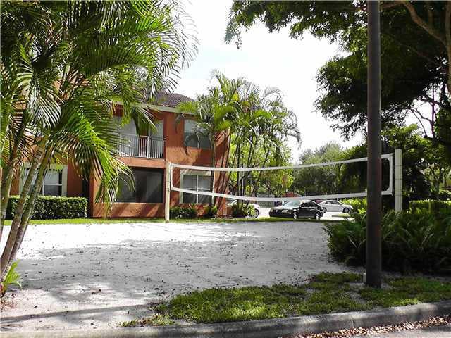 1725 Palm Cove Boulevard 104, Delray Beach, FL 33445 — photo 12 of 36