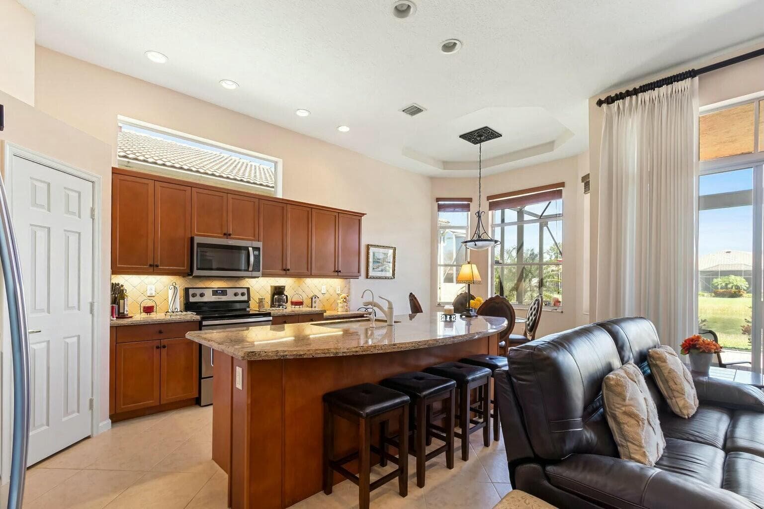 8709 Via Grande E, Wellington, FL 33411 — photo 14 of 47