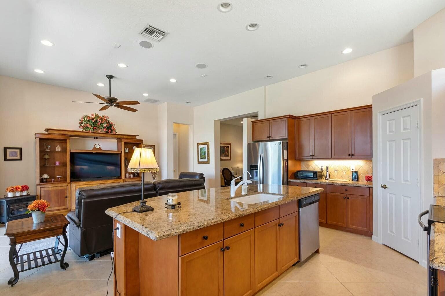 8709 Via Grande E, Wellington, FL 33411 — photo 18 of 47