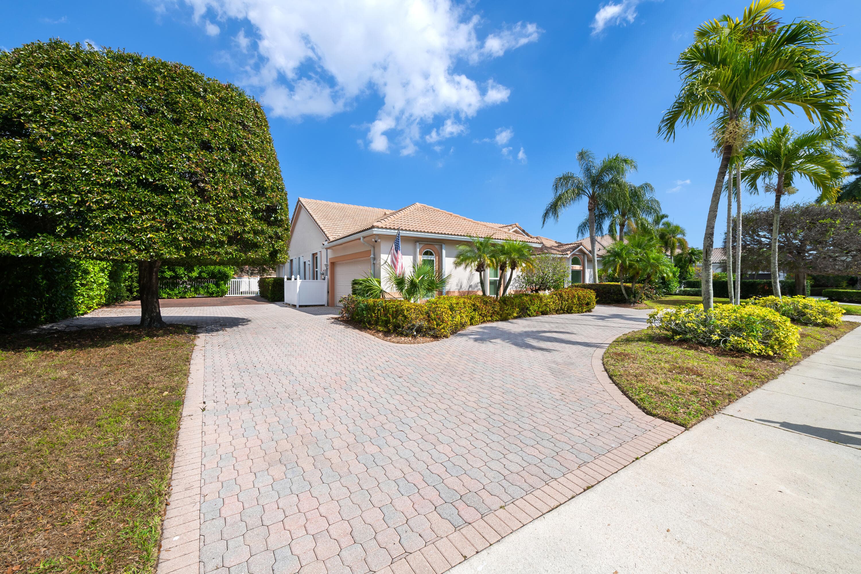 2730 Tecumseh Drive, West Palm Beach, FL 33409 — photo 11 of 49