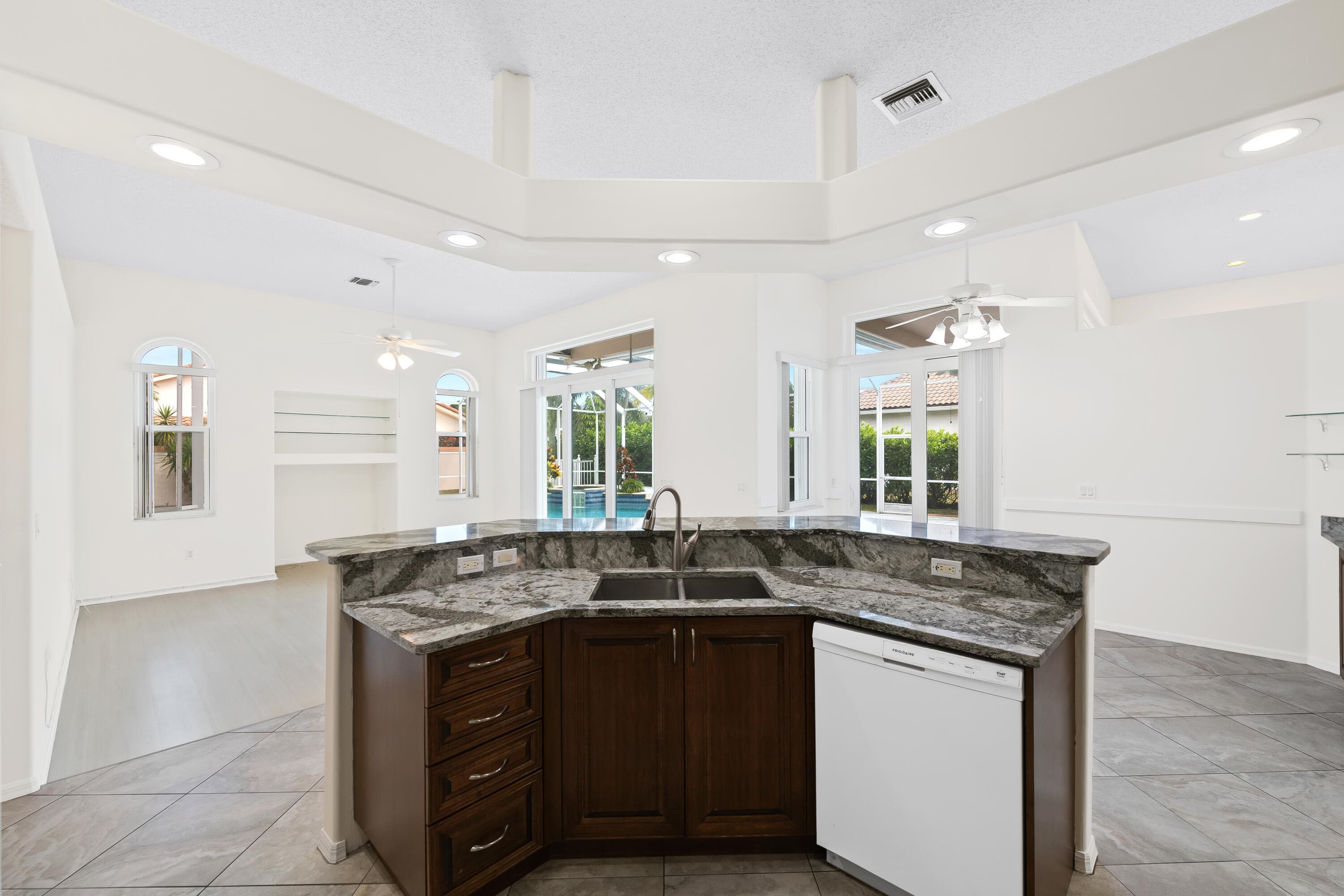 2730 Tecumseh Drive, West Palm Beach, FL 33409 — photo 26 of 49