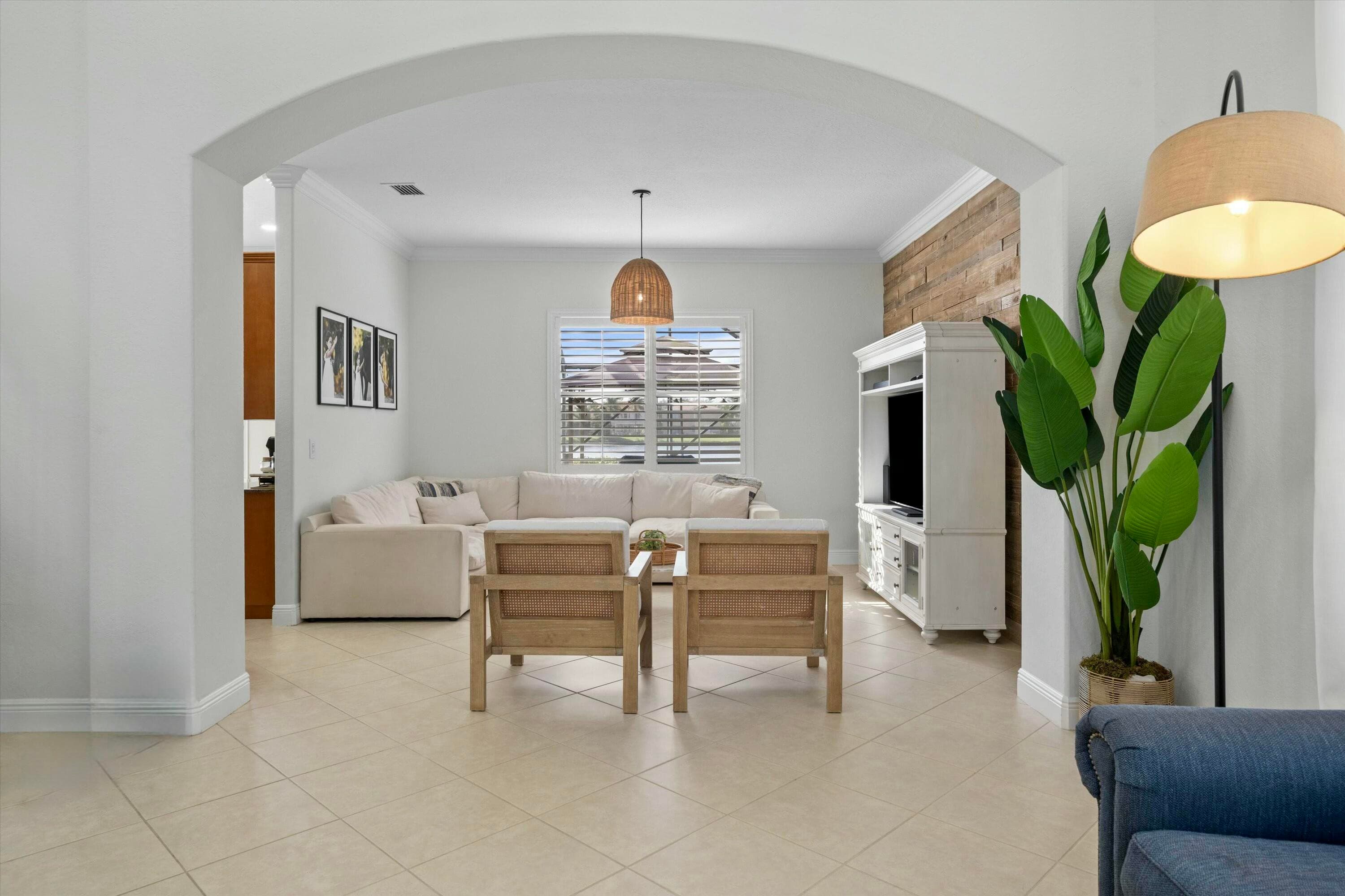 1386 Beacon Circle, Wellington, FL 33414 — photo 3 of 33