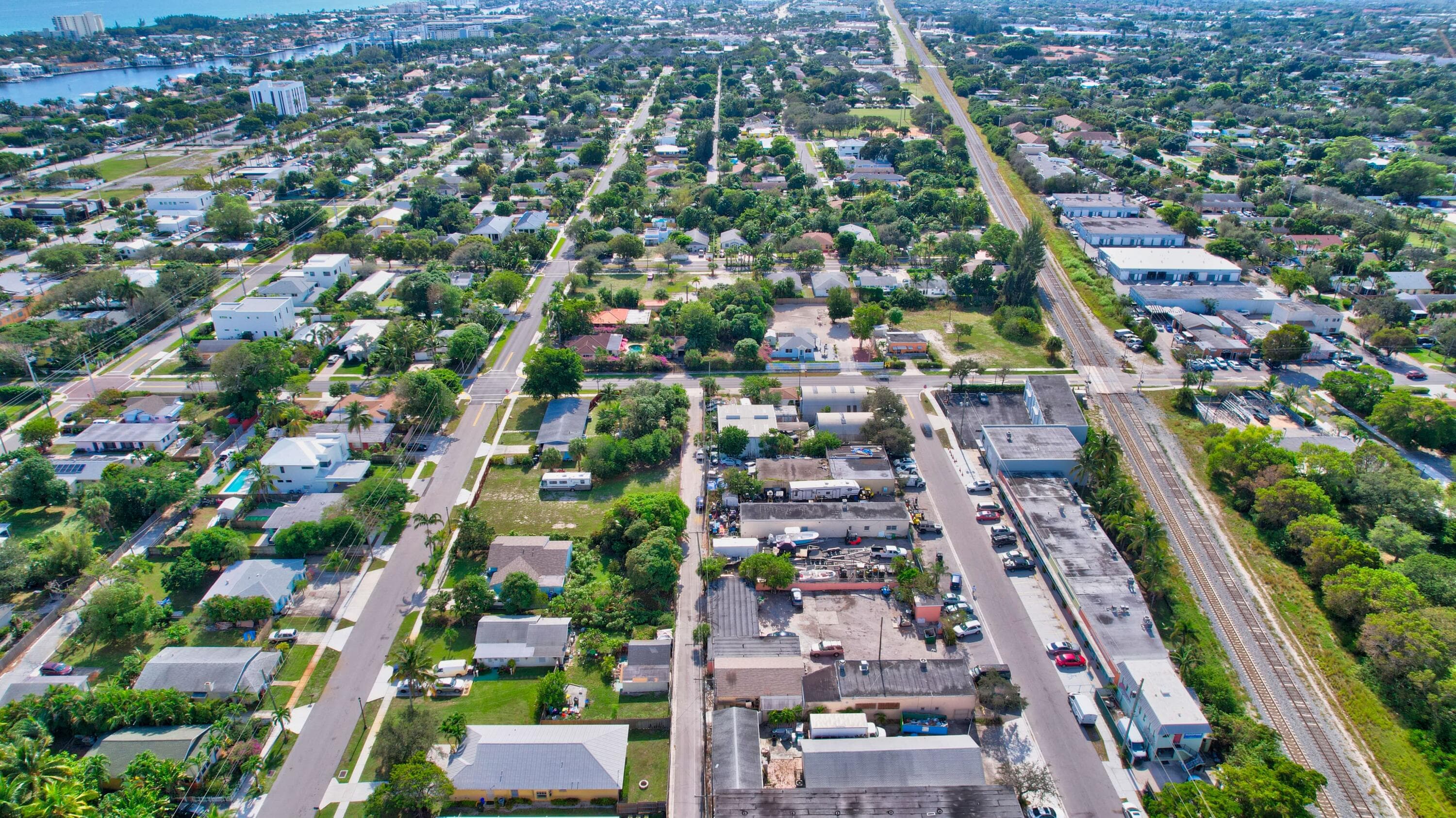 369 SE 2nd Avenue, Delray Beach, FL 33483 — photo 11 of 14