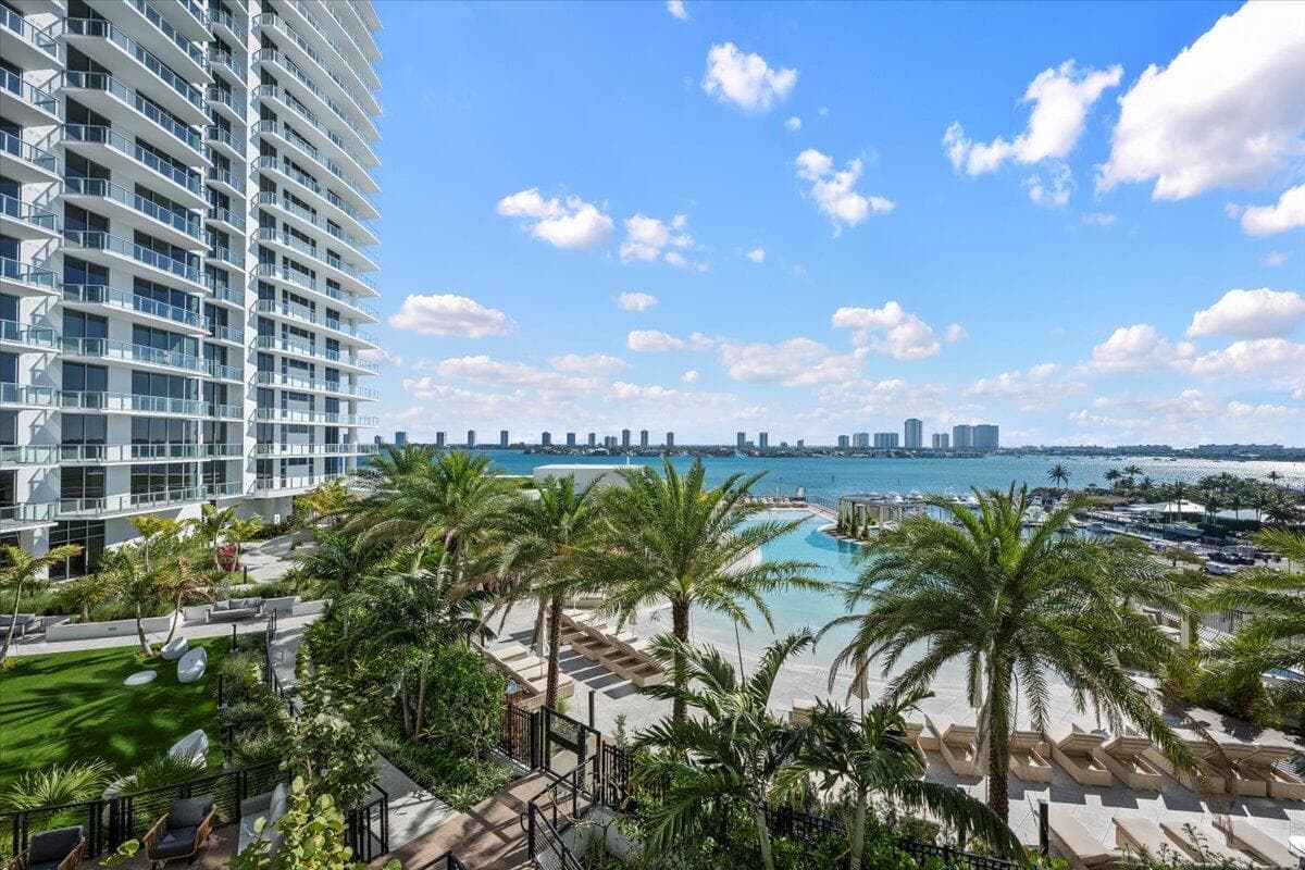 220 Lake Shore Drive 804, Lake Park, FL 33403 — photo 2 of 53