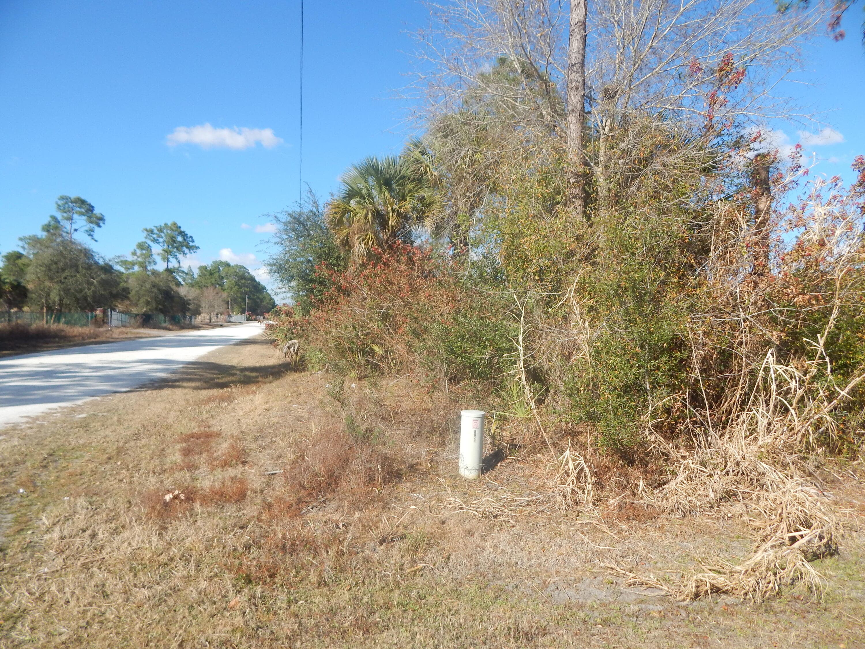 575 Avenida Del Sur, Clewiston, FL 33440 — photo 4 of 5