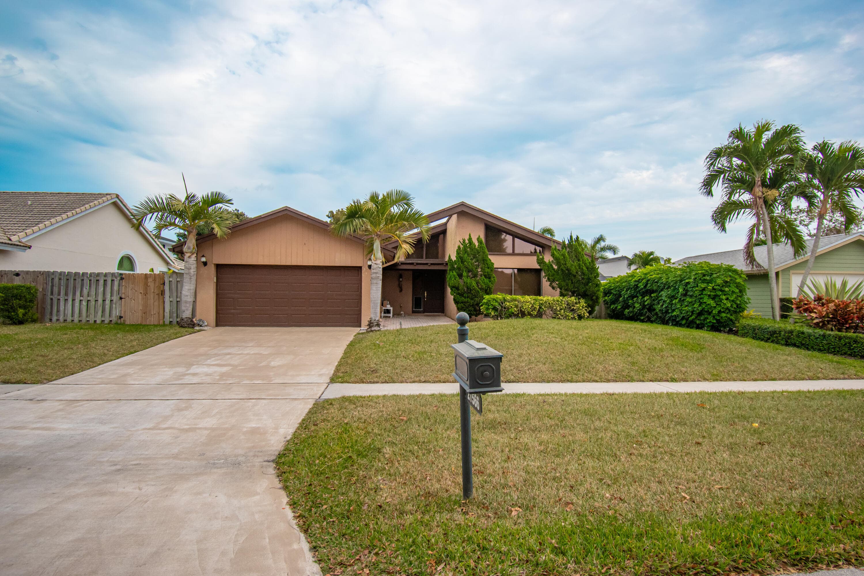 21566 Arbor Way, Boca Raton, FL 33433 — photo 2 of 40