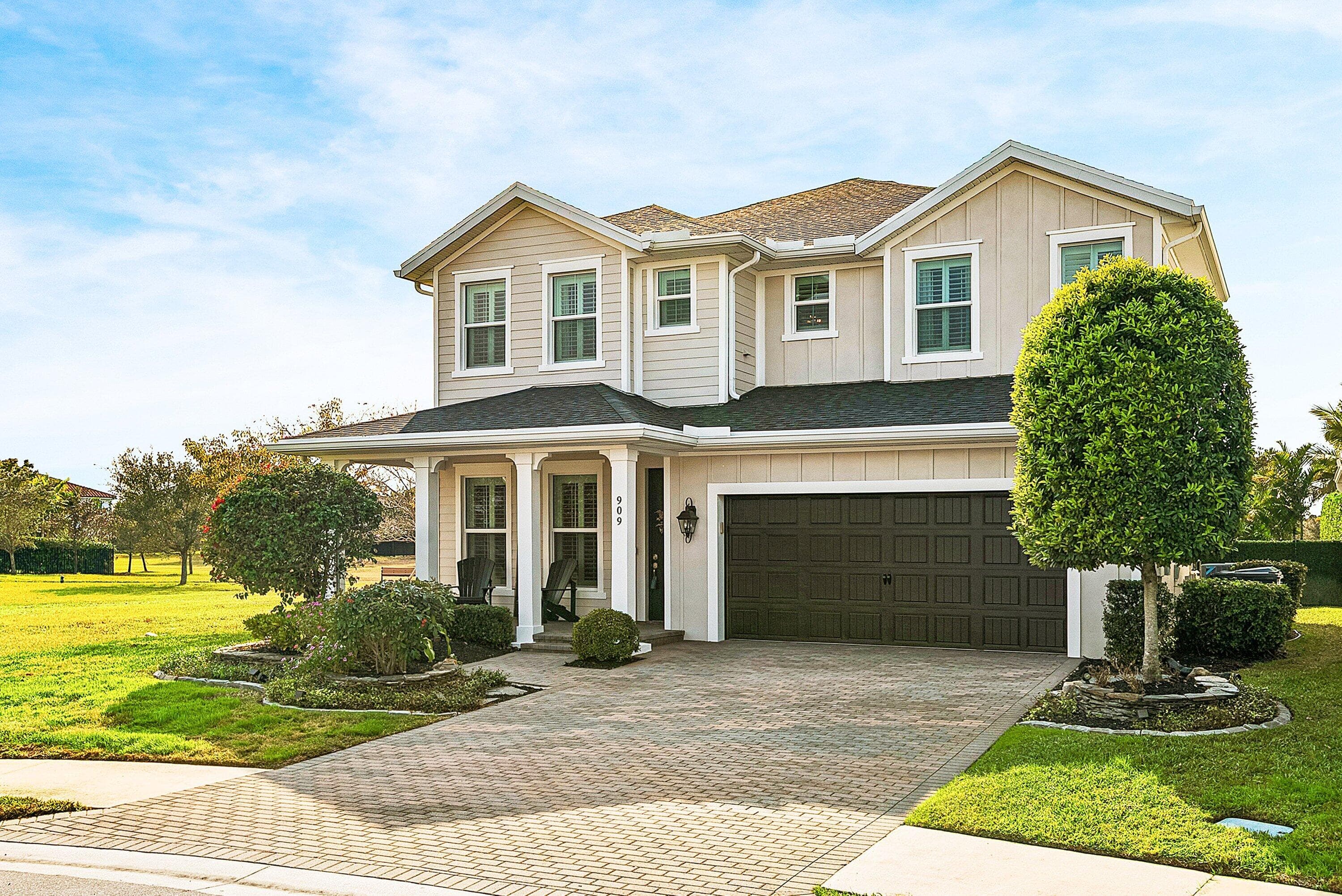 909 Deer Haven Drive, Loxahatchee, FL 33470 — photo 1 of 92