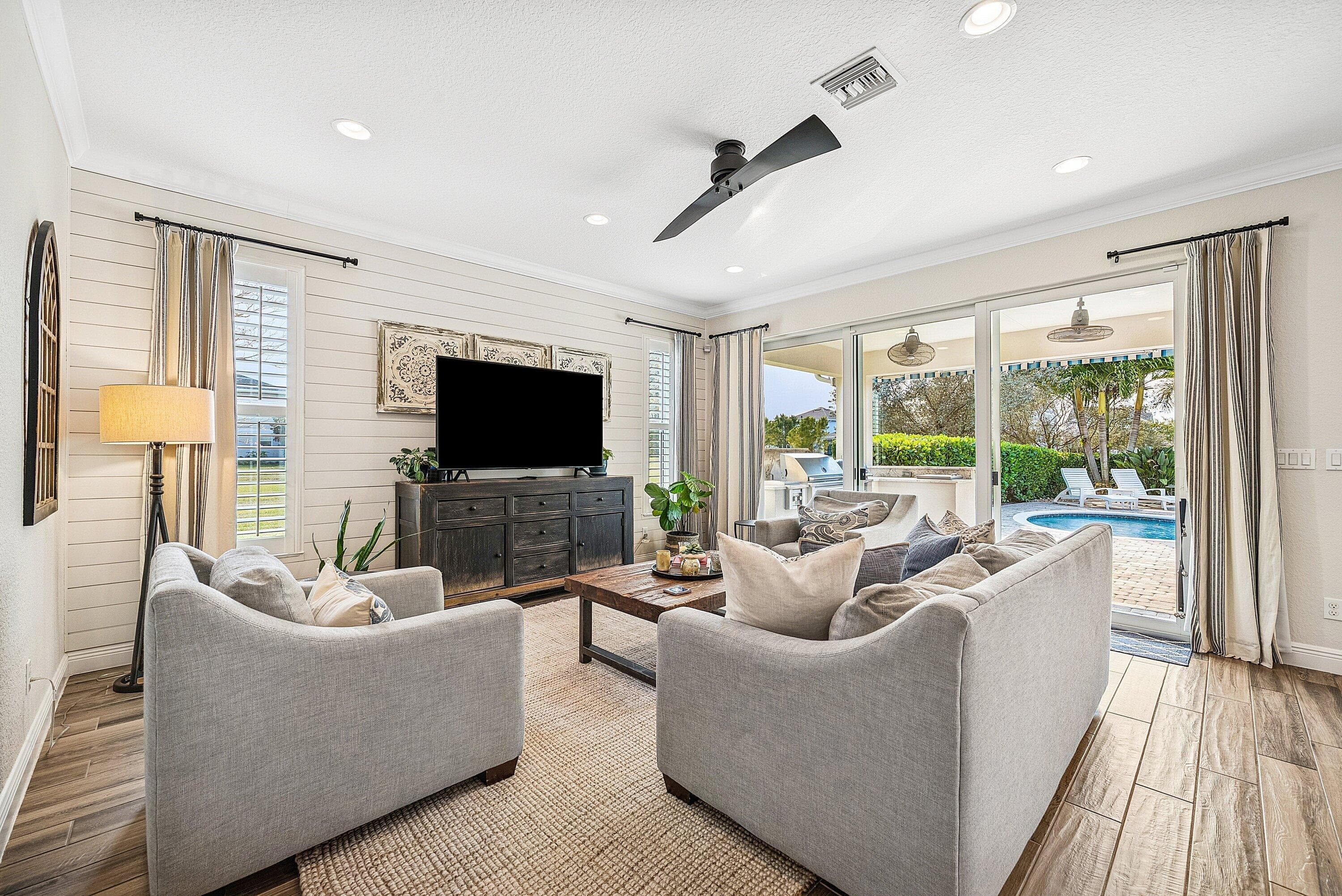 909 Deer Haven Drive, Loxahatchee, FL 33470 — photo 13 of 92