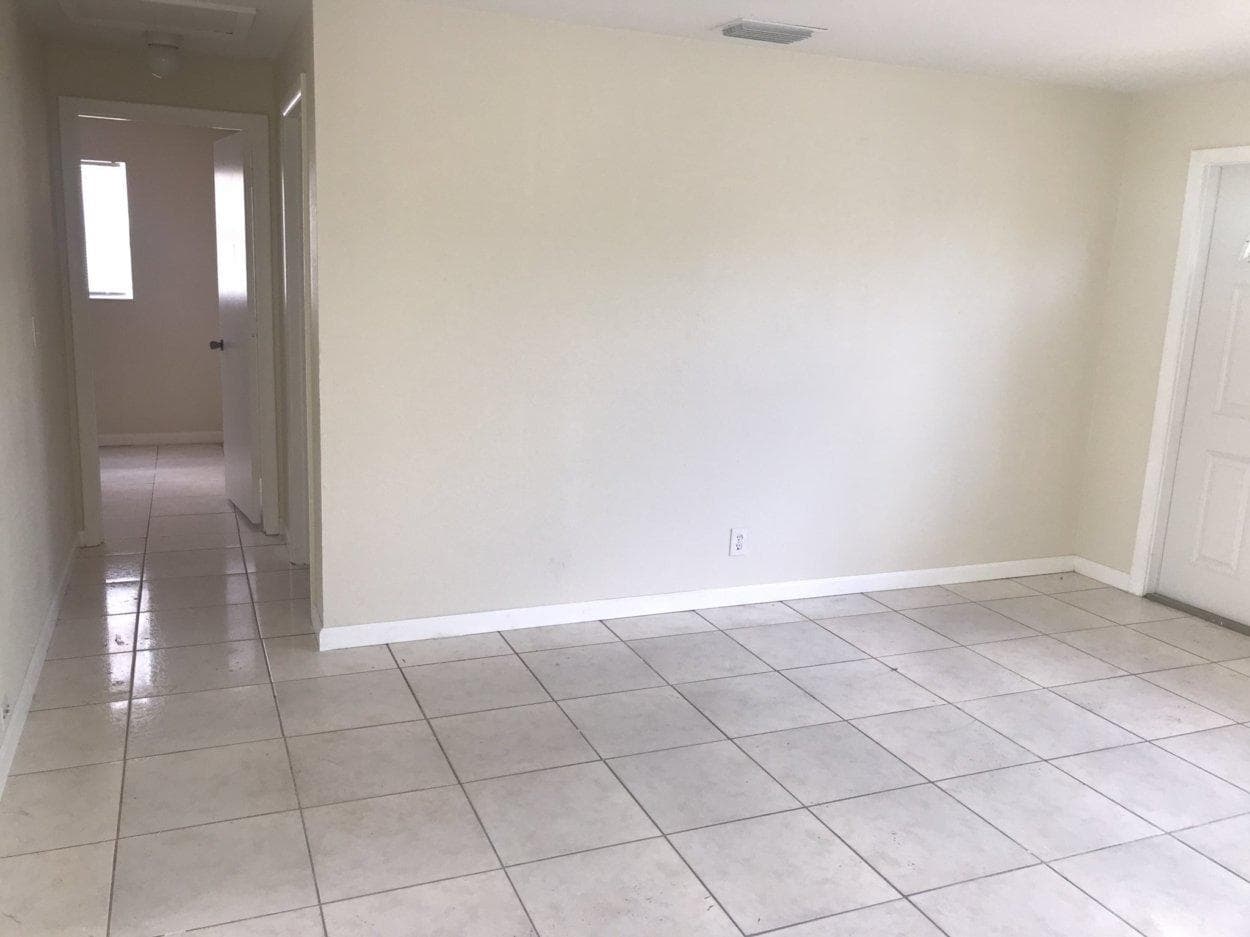5320 Harriet Place, West Palm Beach, FL 33407 — photo 10 of 22