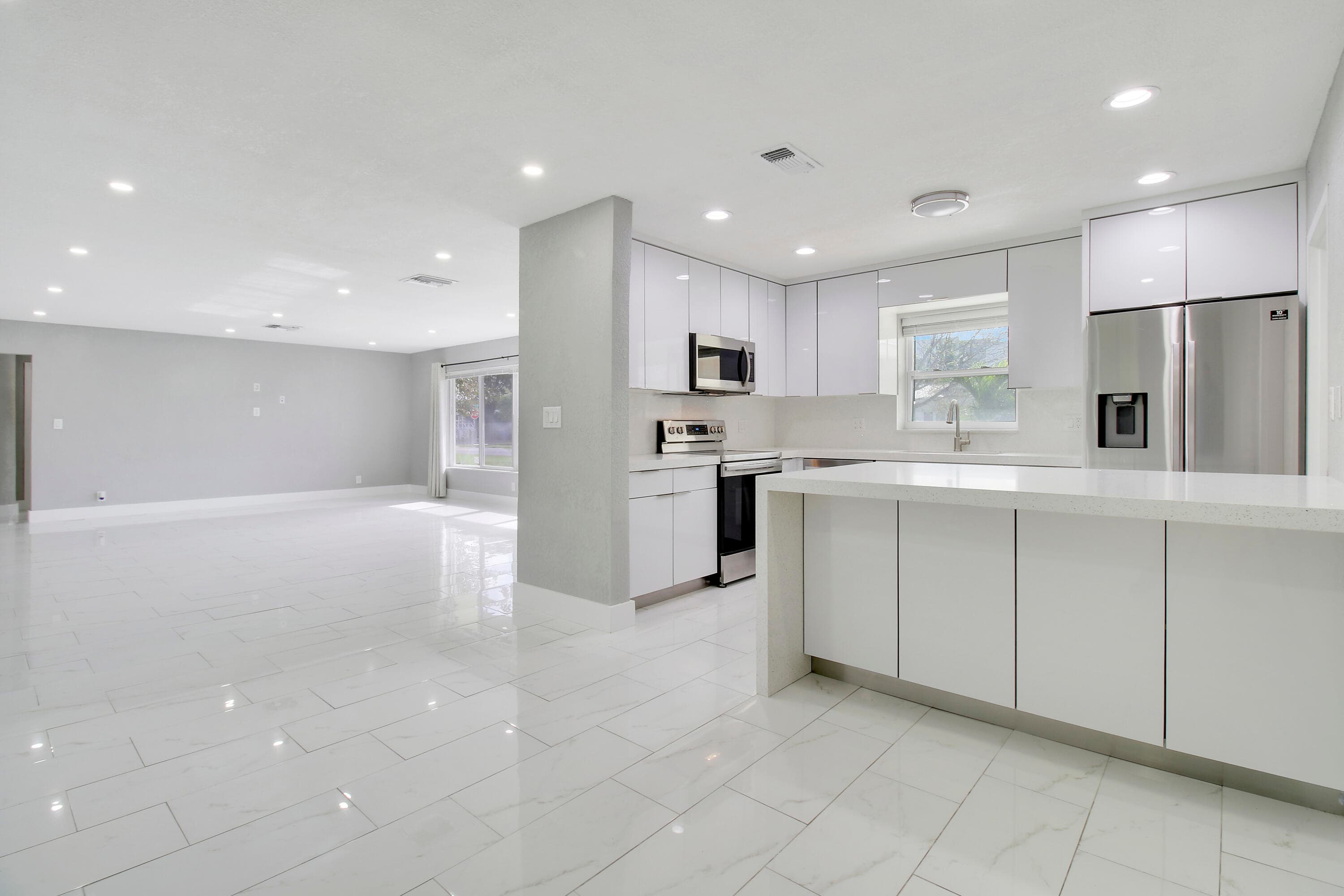 1231 SW 32nd Street, Fort Lauderdale, FL 33315 — photo 11 of 30