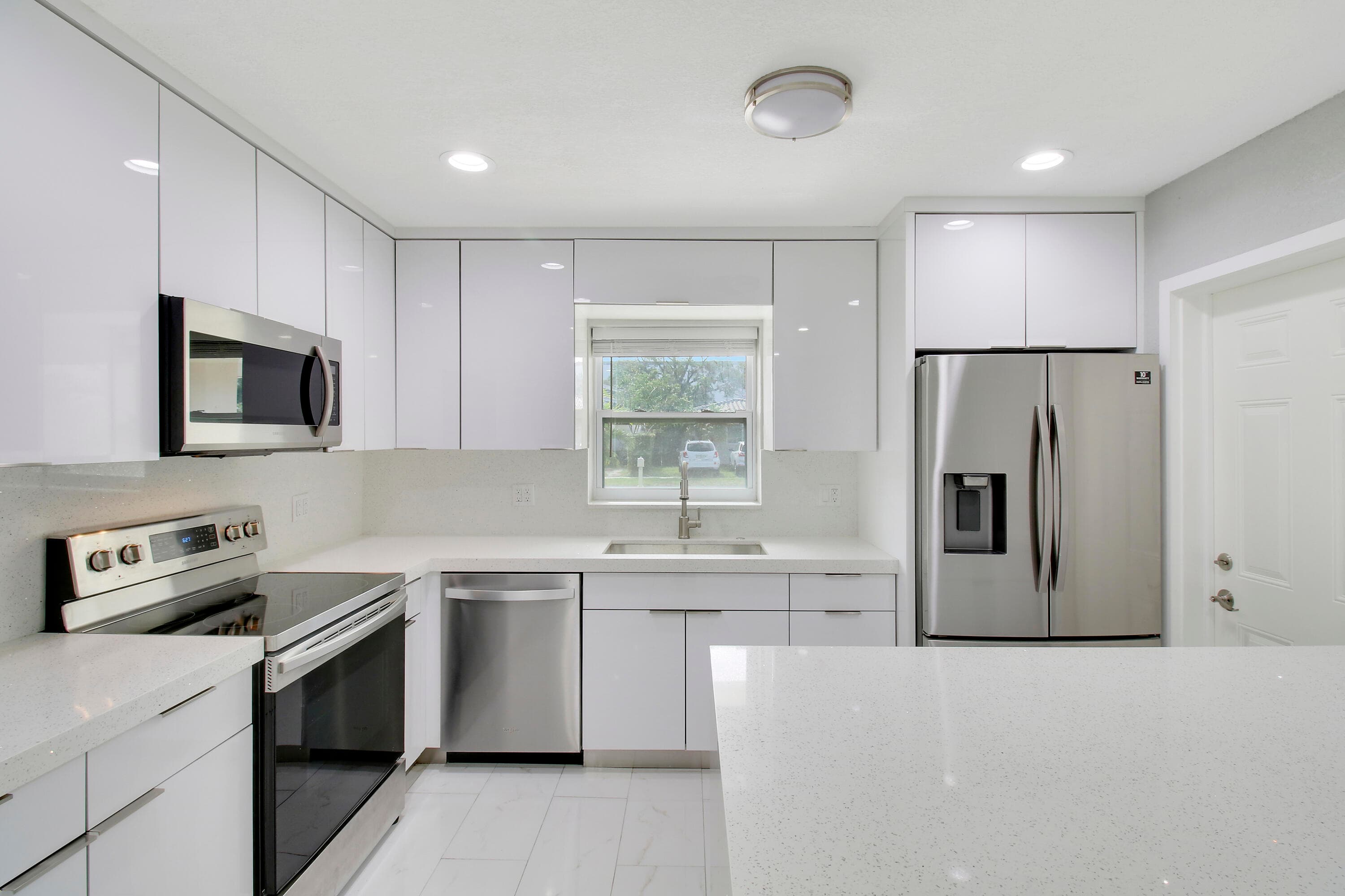 1231 SW 32nd Street, Fort Lauderdale, FL 33315 — photo 12 of 30