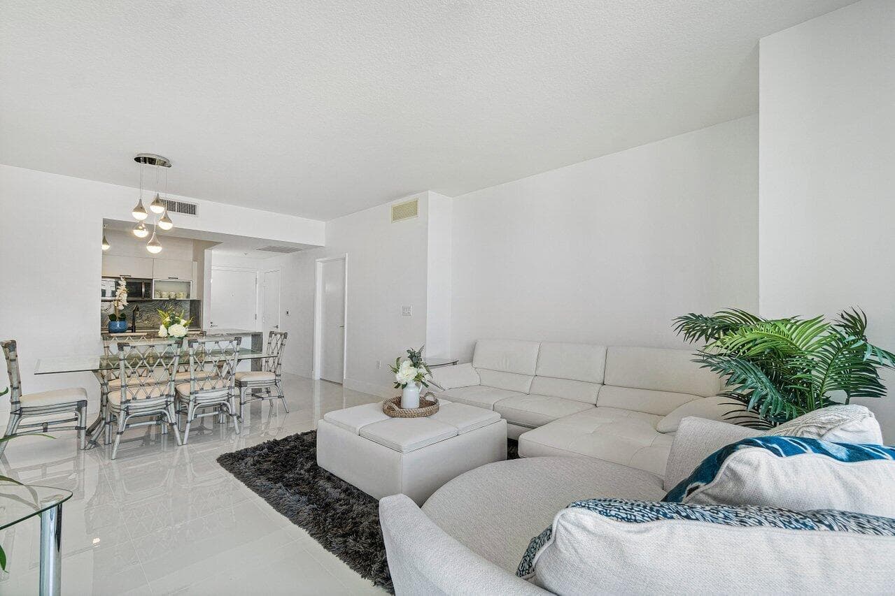 550 Okeechobee Boulevard 1809, West Palm Beach, FL 33401 — photo 9 of 104
