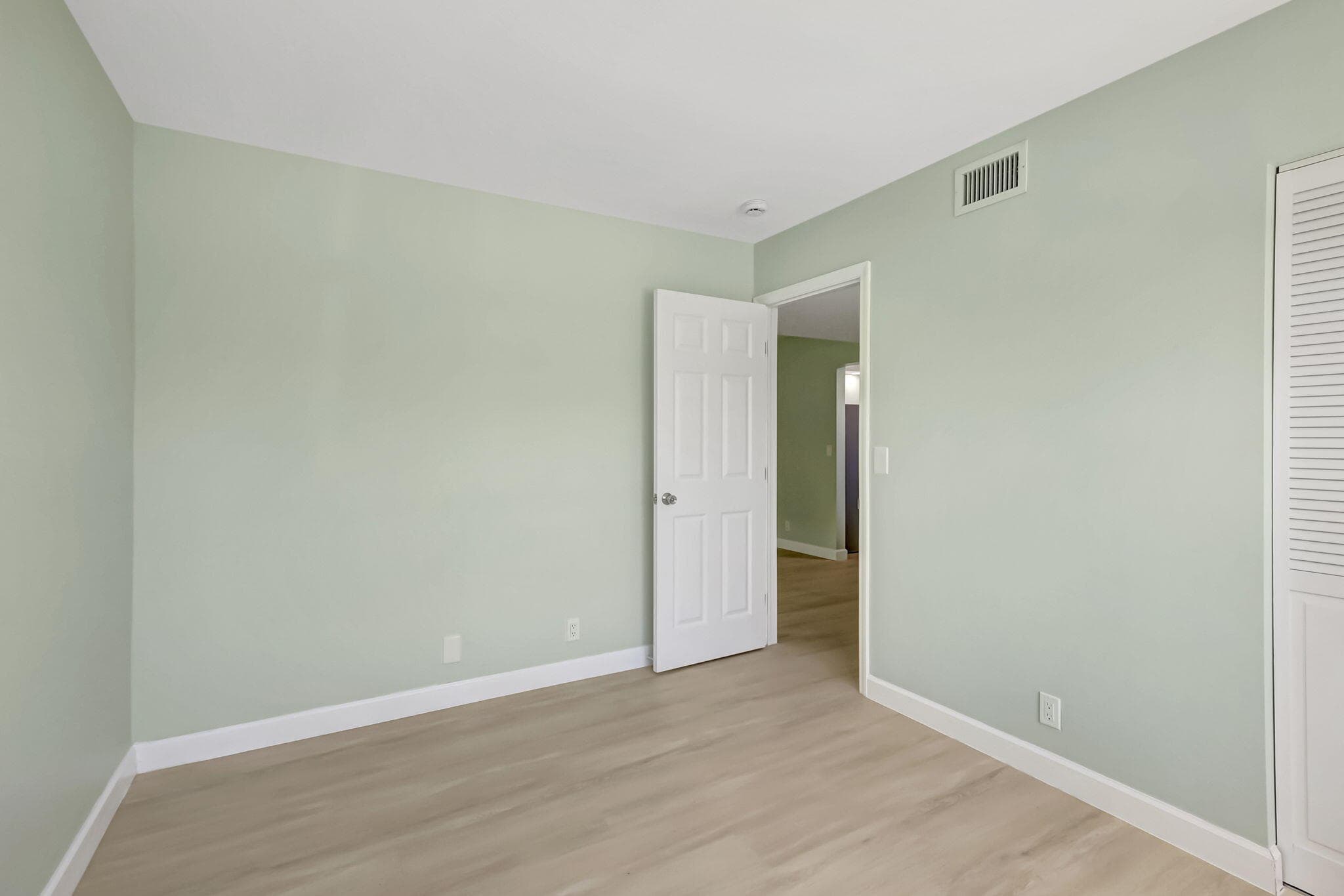 1538 SE Royal Green Circle 102, Port St. Lucie, FL 34952 — photo 14 of 32