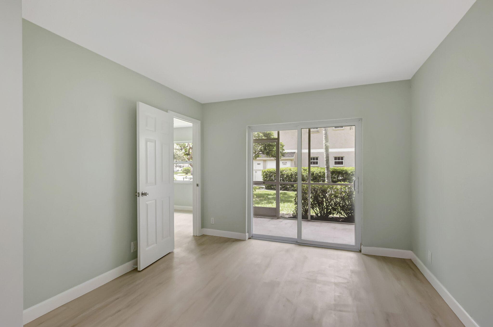 1538 SE Royal Green Circle 102, Port St. Lucie, FL 34952 — photo 19 of 32
