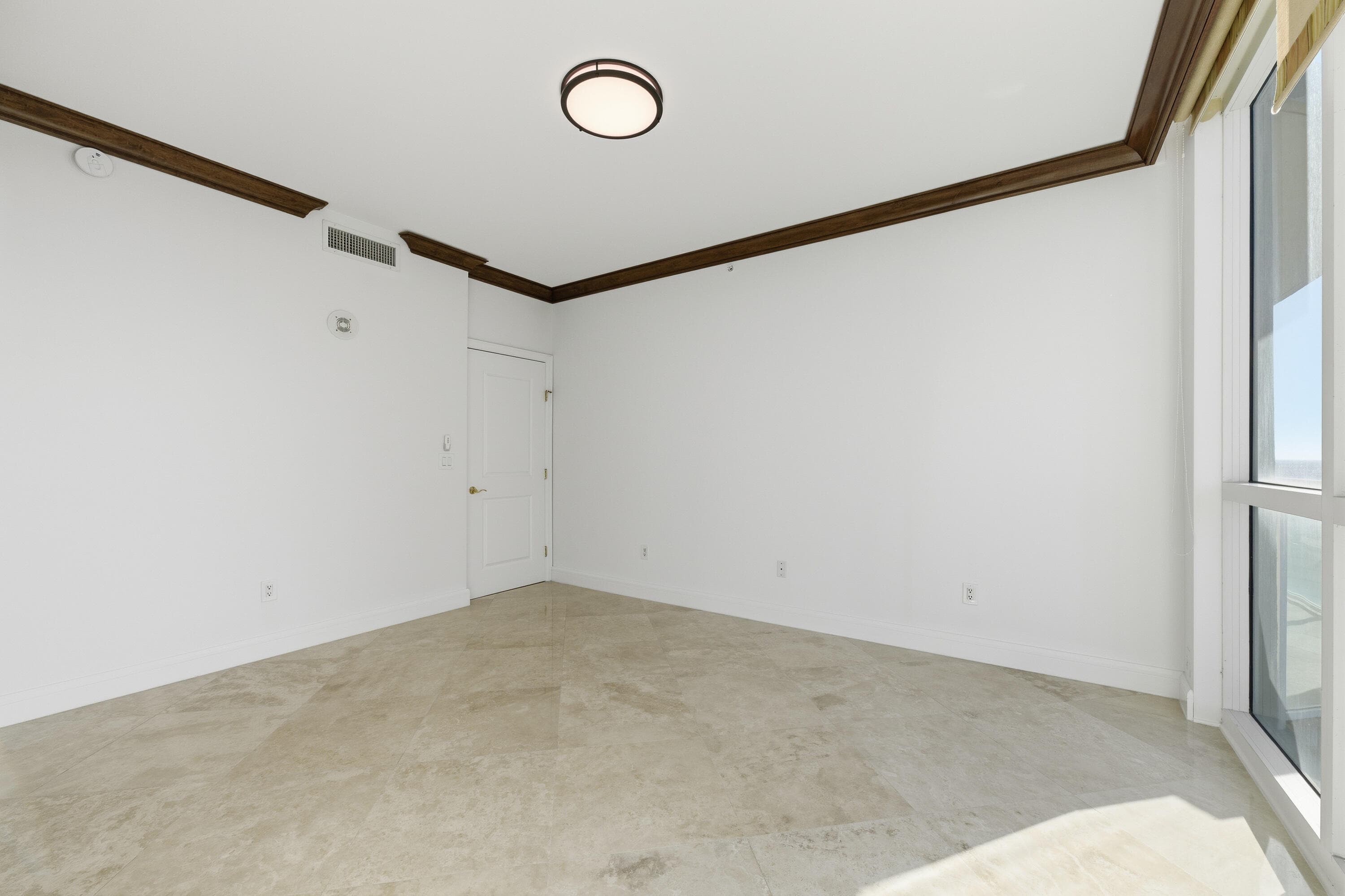 1063 Hillsboro Mile 301, Hillsboro Beach, FL 33062 — photo 15 of 75